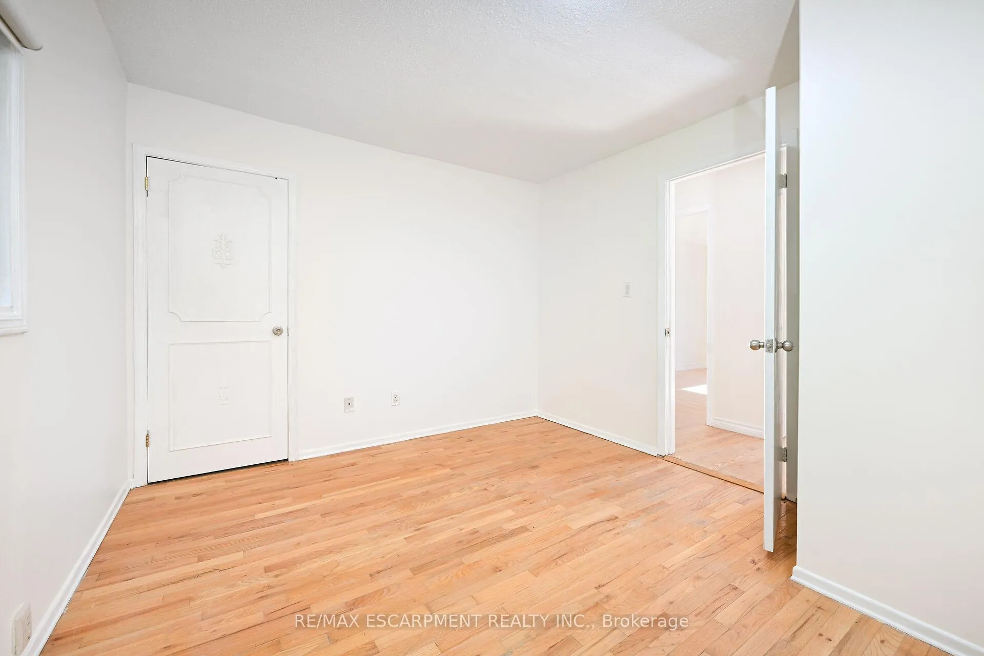 Photo 25 of 278 Hunter Street W, Hamilton, Kirkendall — HOMEH