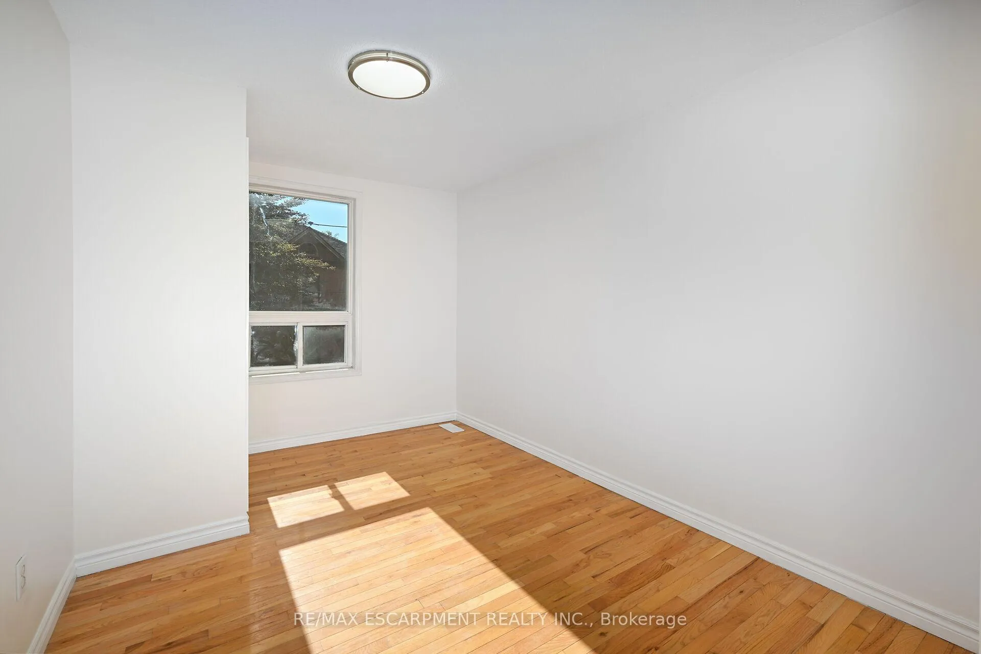 Photo 29 of 278 Hunter Street W, Hamilton, Kirkendall — HOMEH