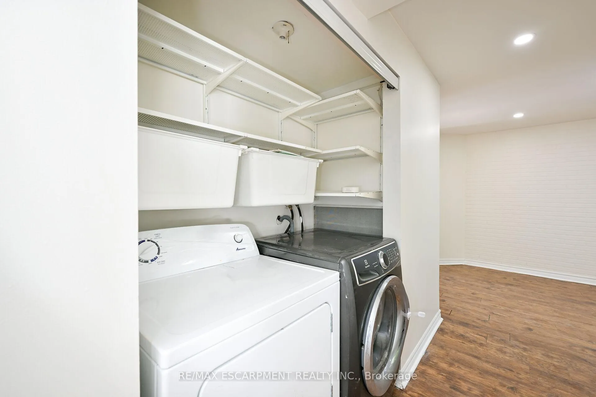 Photo 32 of 278 Hunter Street W, Hamilton, Kirkendall — HOMEH