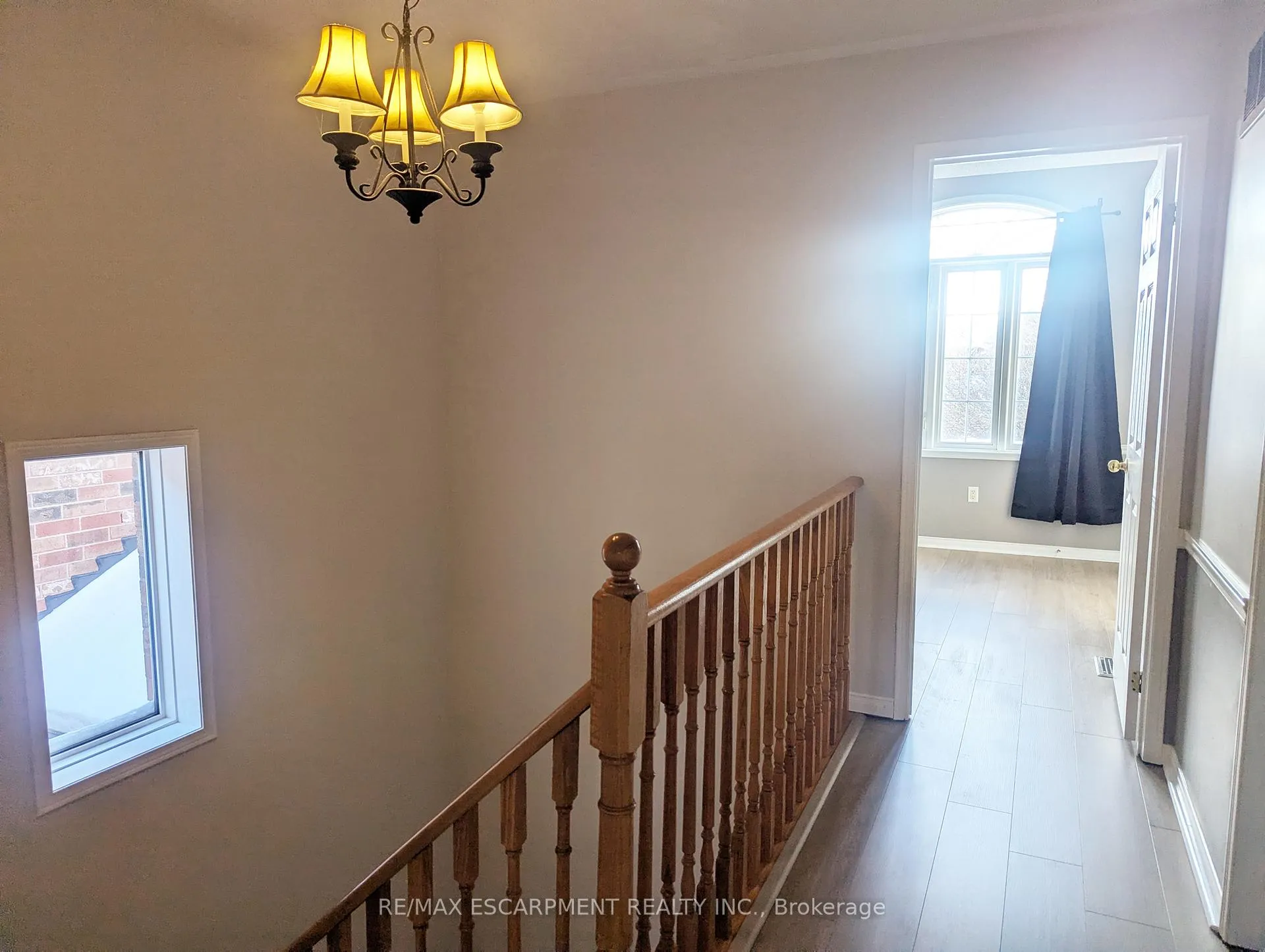 Photo 17 of 19 Stevenson Street, Hamilton, Ancaster — HOMEH