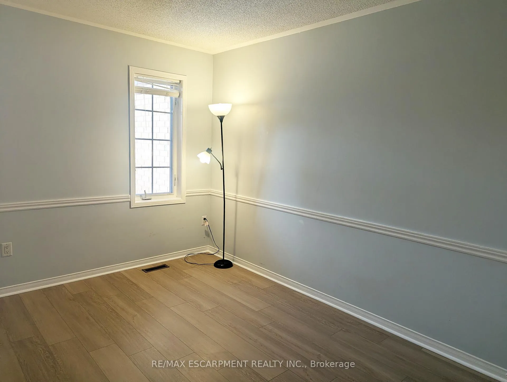 Photo 19 of 19 Stevenson Street, Hamilton, Ancaster — HOMEH