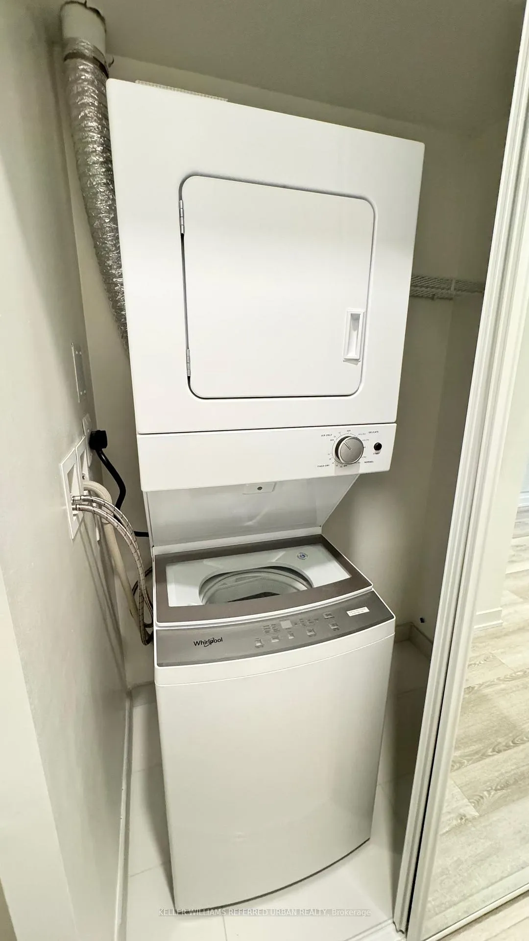 Photo 8 of Unit 605, 238 Simcoe Street, Toronto, Kensington-Chinatown — HOMEH