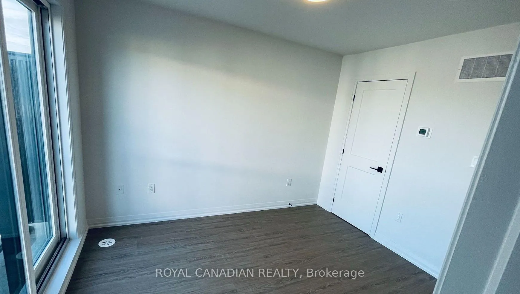 Photo 6 of Unit 75, 55 Tom Brown Drive, Brant, Paris — HOMEH