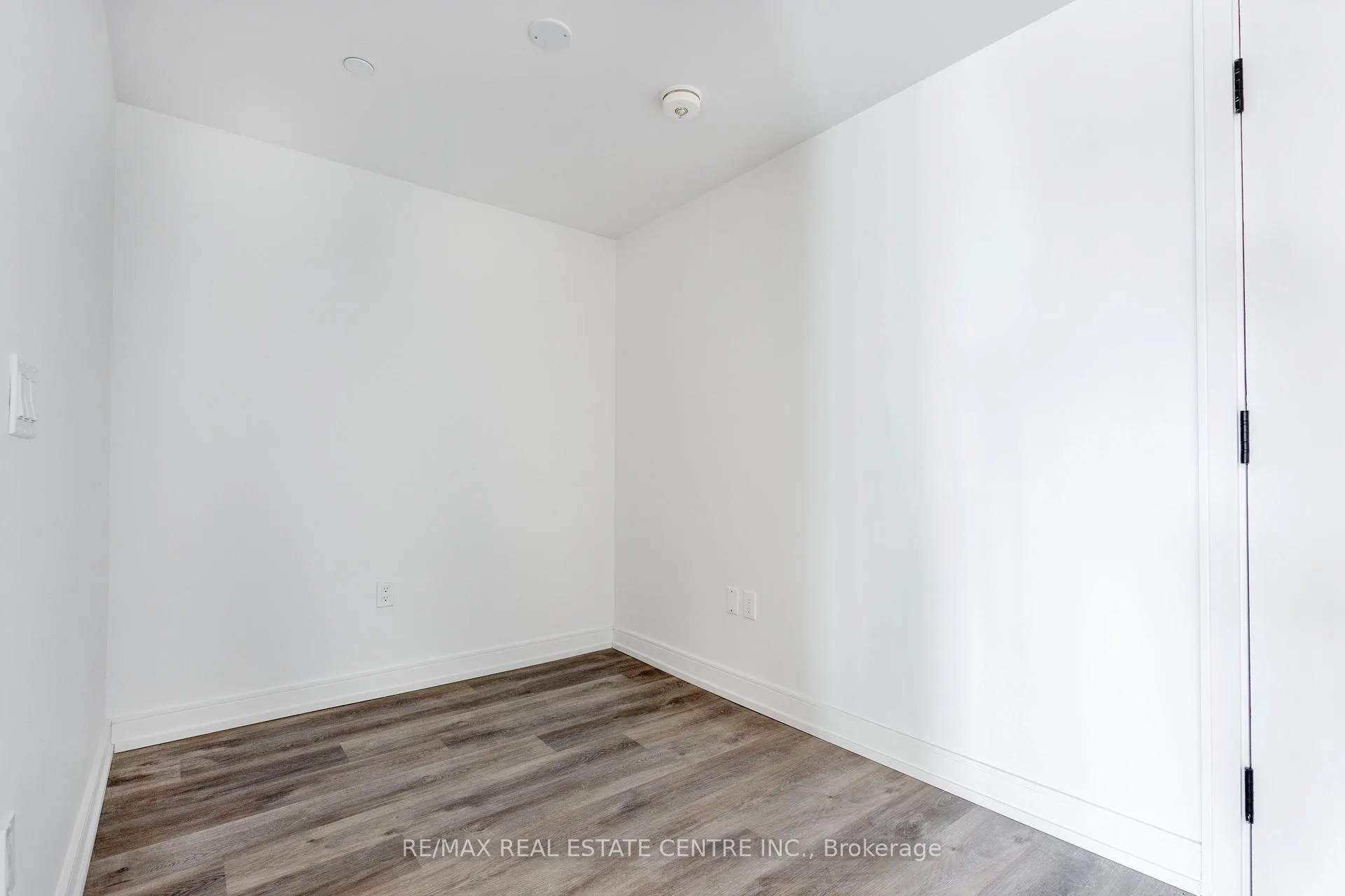 Photo 8 of Unit #331, 1 Jarvis Street, Hamilton, Beasley — HOMEH