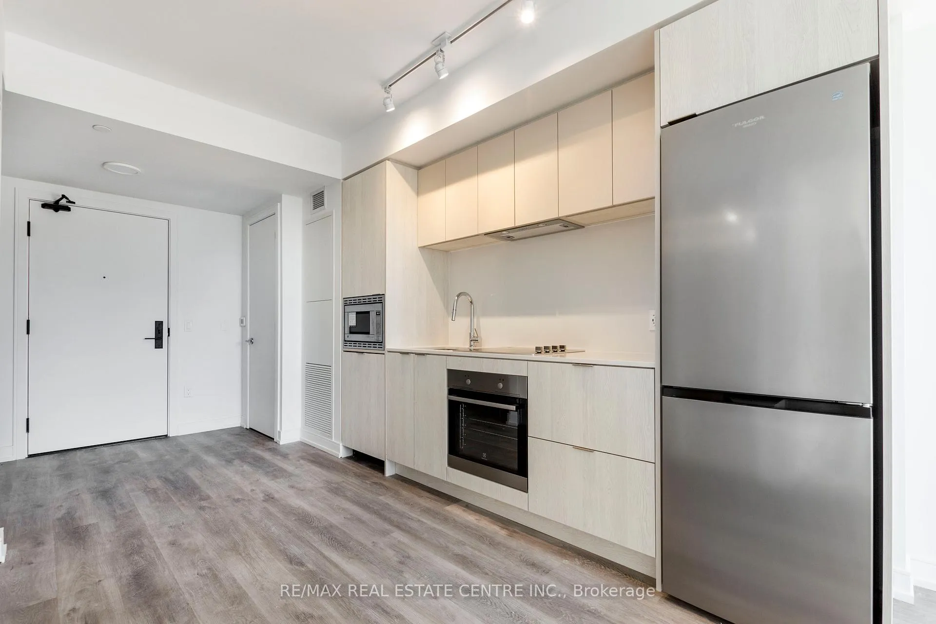 Photo 10 of Unit #331, 1 Jarvis Street, Hamilton, Beasley — HOMEH