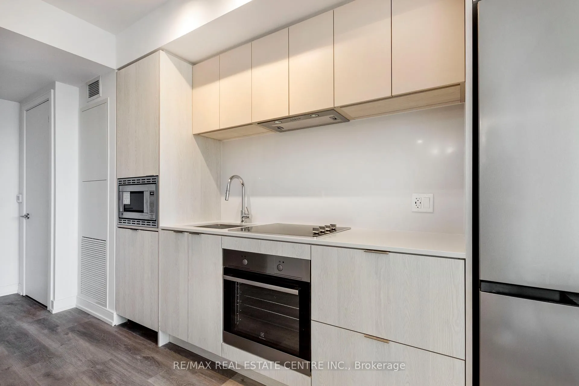 Photo 11 of Unit #331, 1 Jarvis Street, Hamilton, Beasley — HOMEH