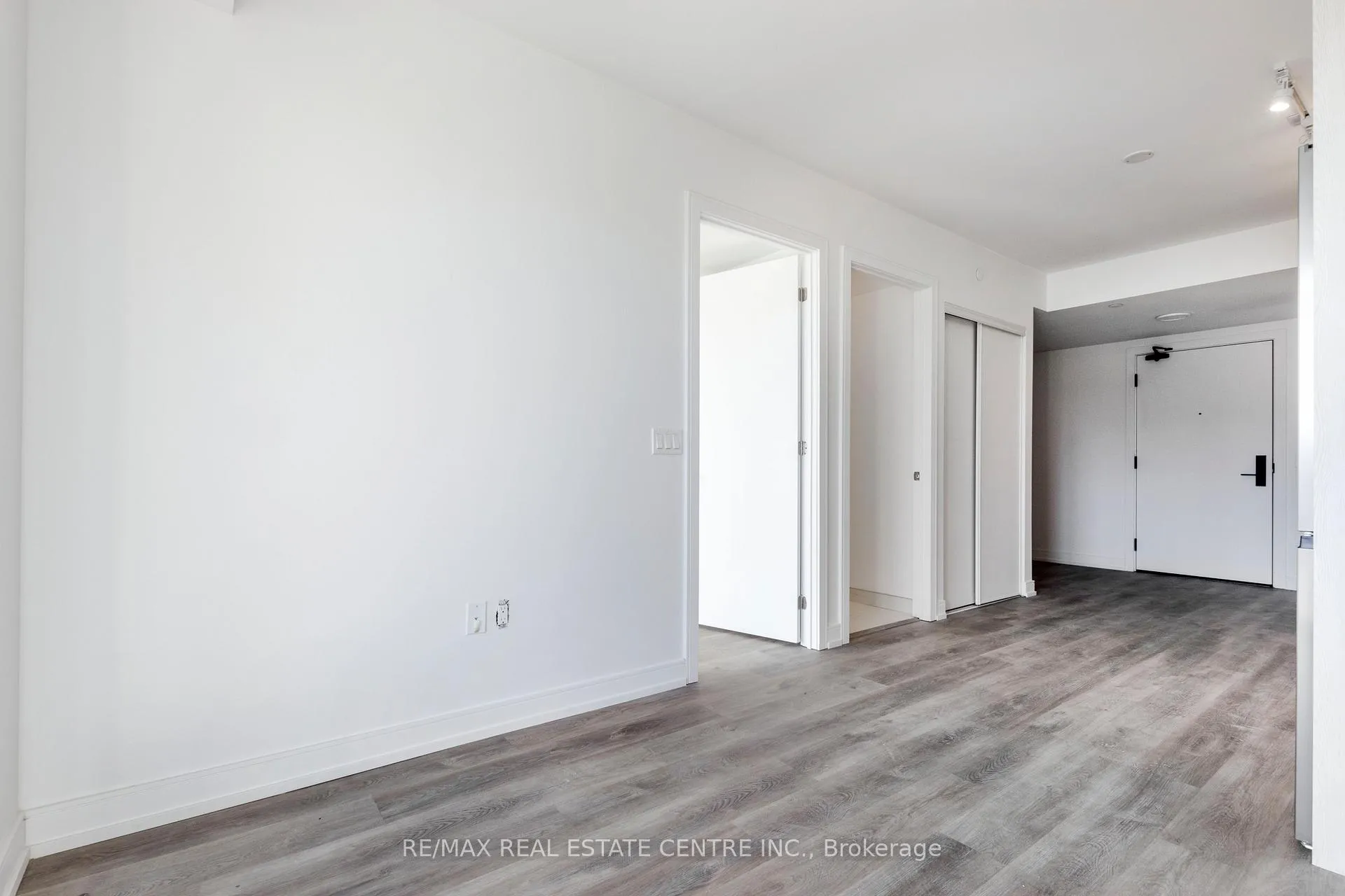 Photo 15 of Unit #331, 1 Jarvis Street, Hamilton, Beasley — HOMEH