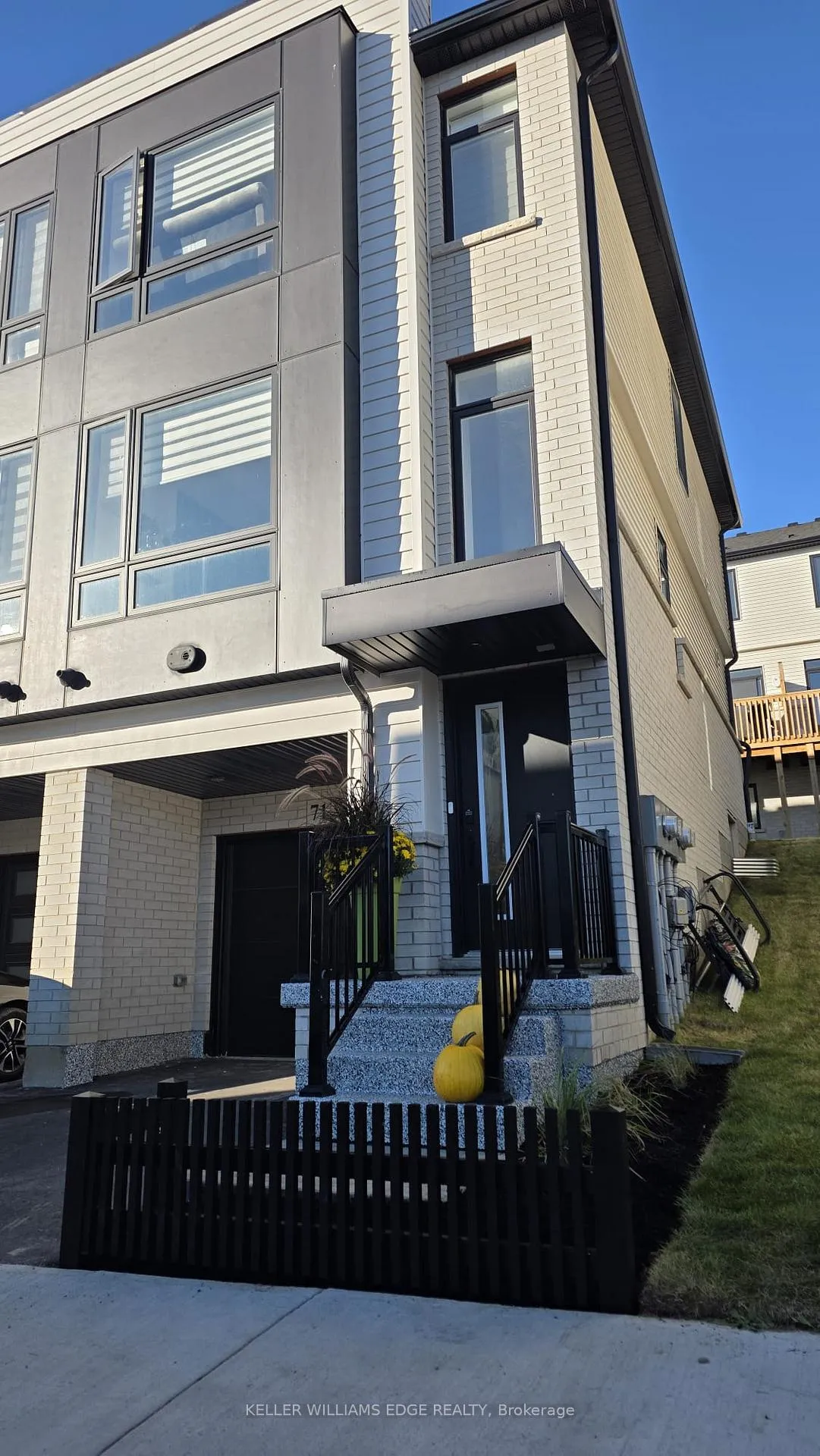 Photo 14 of Unit 71, 55 Tom Brown Drive, Brant, Paris — HOMEH
