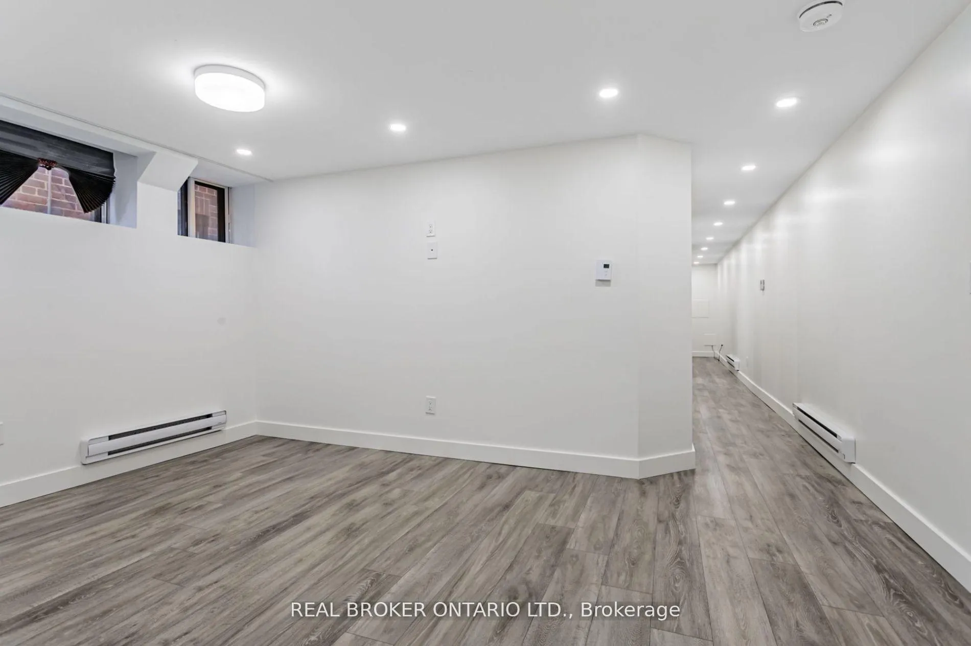 Photo 4 of Unit C, 1088 Avenue Road, Toronto, Lawrence Park South — HOMEH