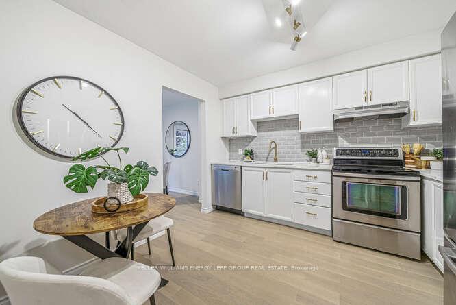 Photo 9 of 60 Galbraith Court, Clarington, Bowmanville — HOMEH