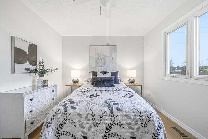 Photo 27 of 60 Galbraith Court, Clarington, Bowmanville — HOMEH