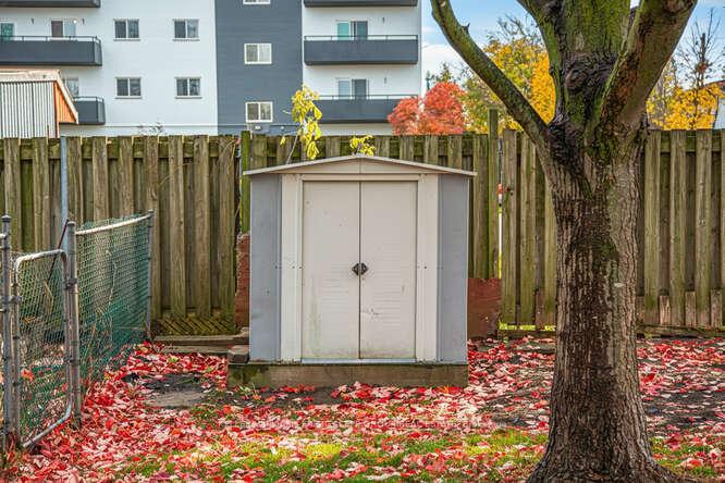 Photo 34 of 60 Galbraith Court, Clarington, Bowmanville — HOMEH
