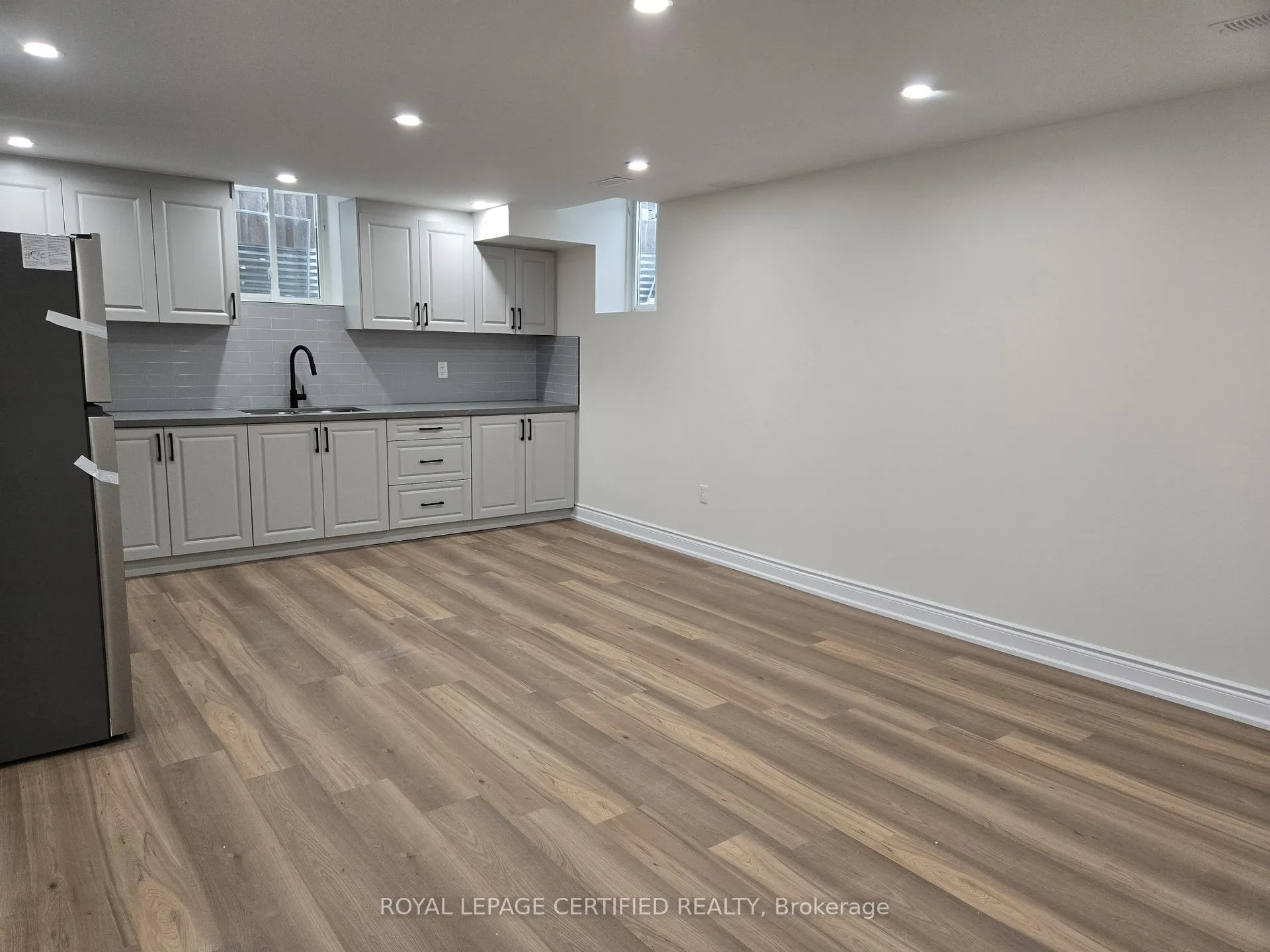 Photo 15 of Unit BASEMENT, 974 Seivert Place, Milton, Harrison — HOMEH