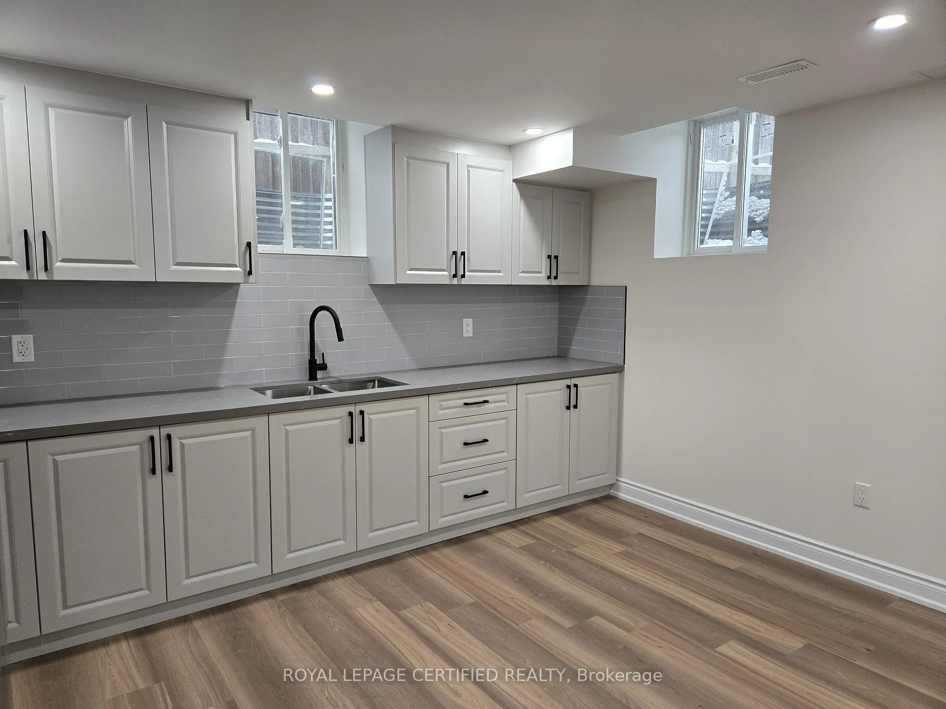 Photo 19 of Unit BASEMENT, 974 Seivert Place, Milton, Harrison — HOMEH