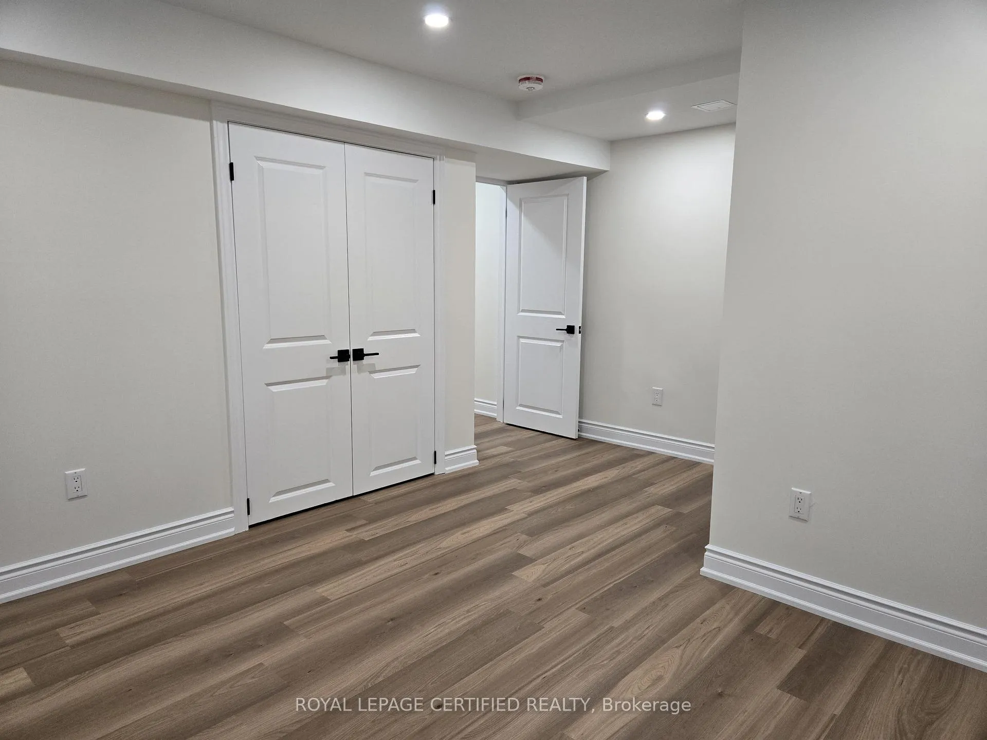 Photo 26 of Unit BASEMENT, 974 Seivert Place, Milton, Harrison — HOMEH