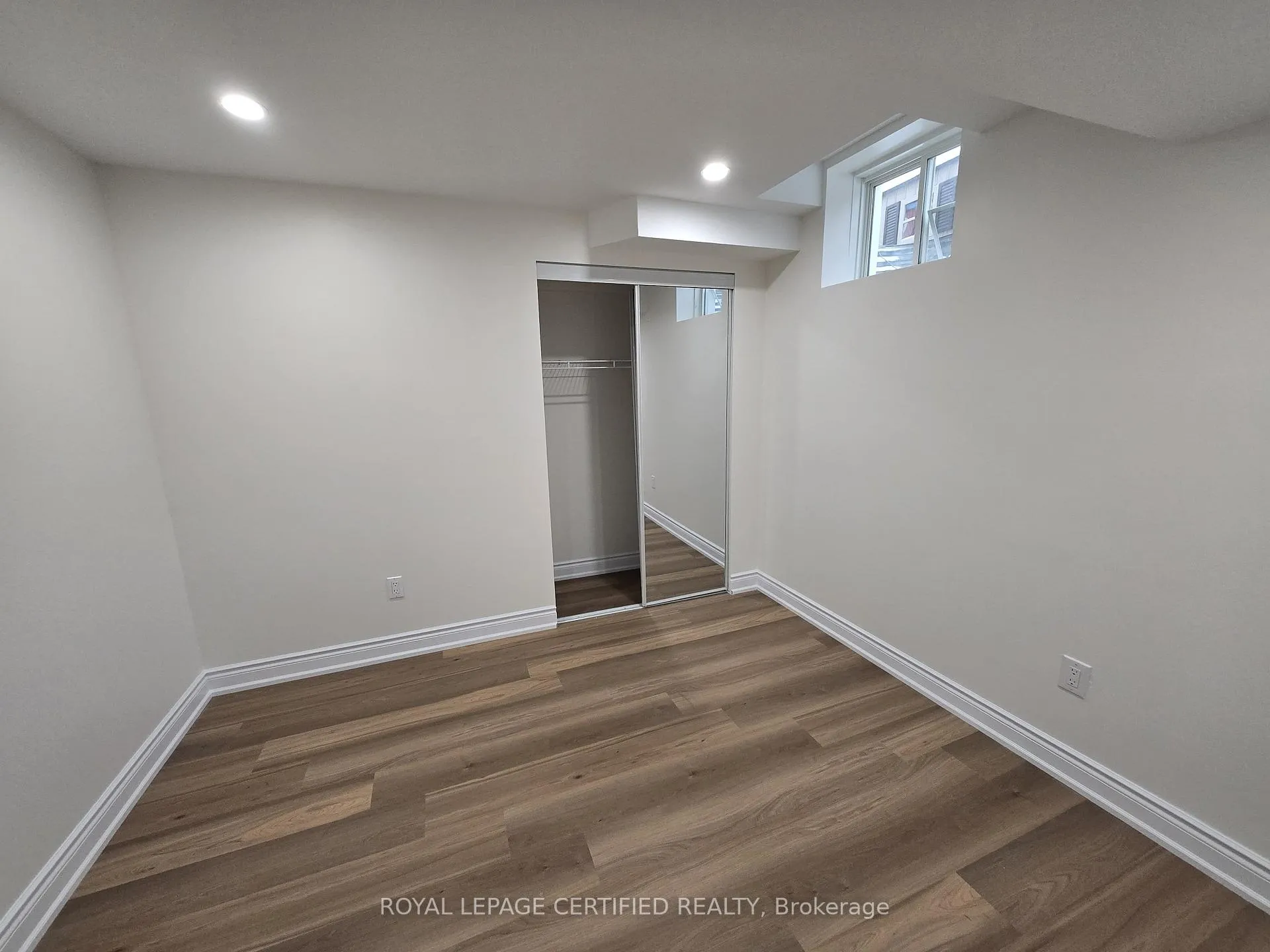 Photo 28 of Unit BASEMENT, 974 Seivert Place, Milton, Harrison — HOMEH