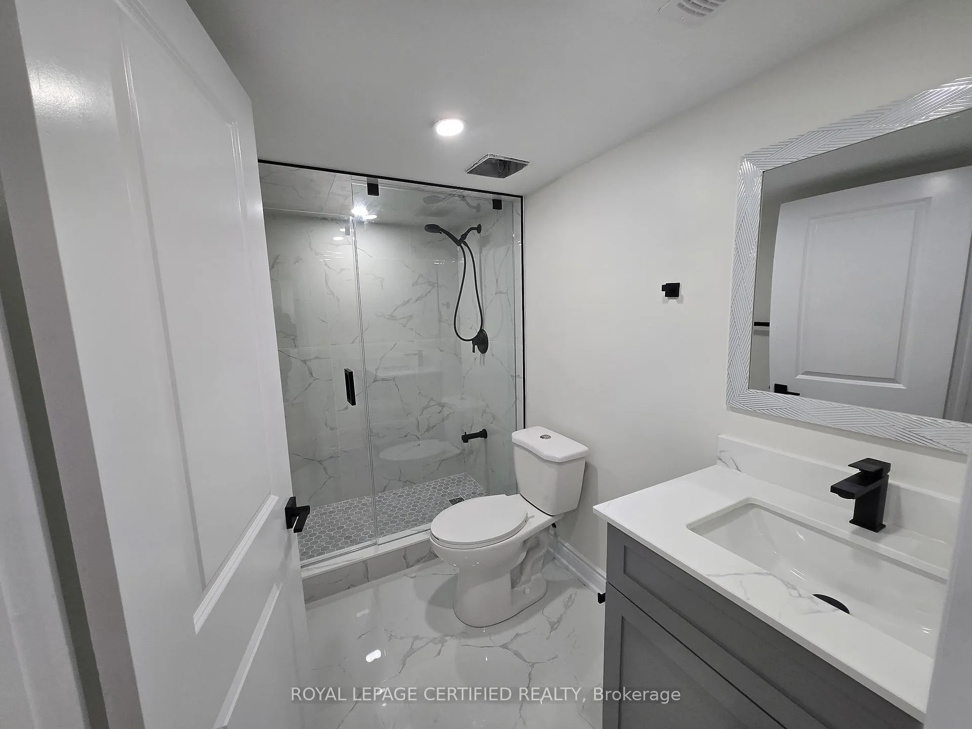Photo 34 of Unit BASEMENT, 974 Seivert Place, Milton, Harrison — HOMEH