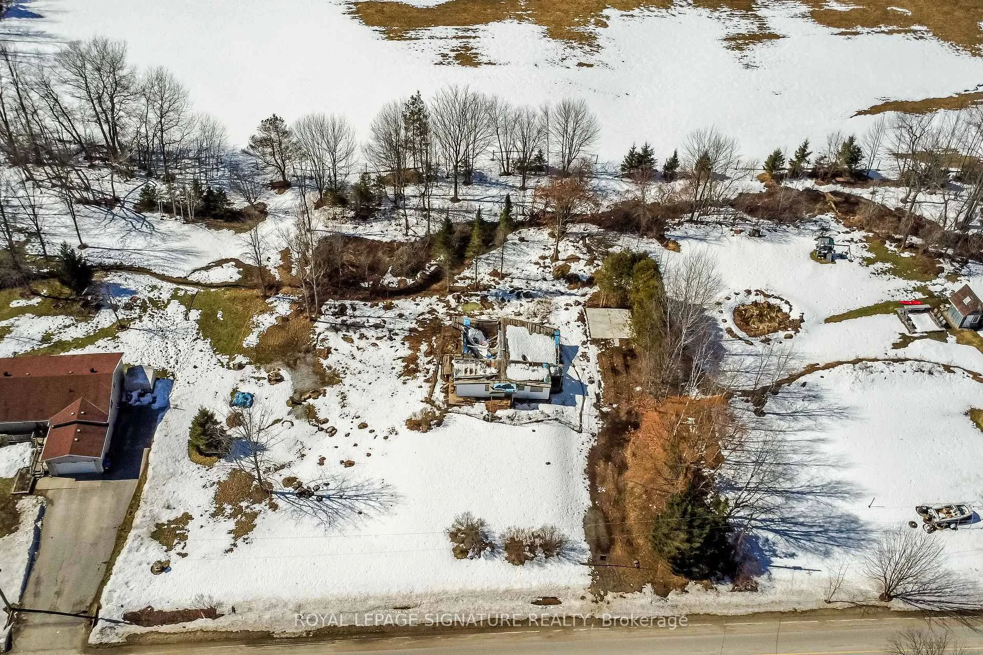 Photo 10 of 2322 N Orr Lake Road, Springwater, Rural Springwater — HOMEH
