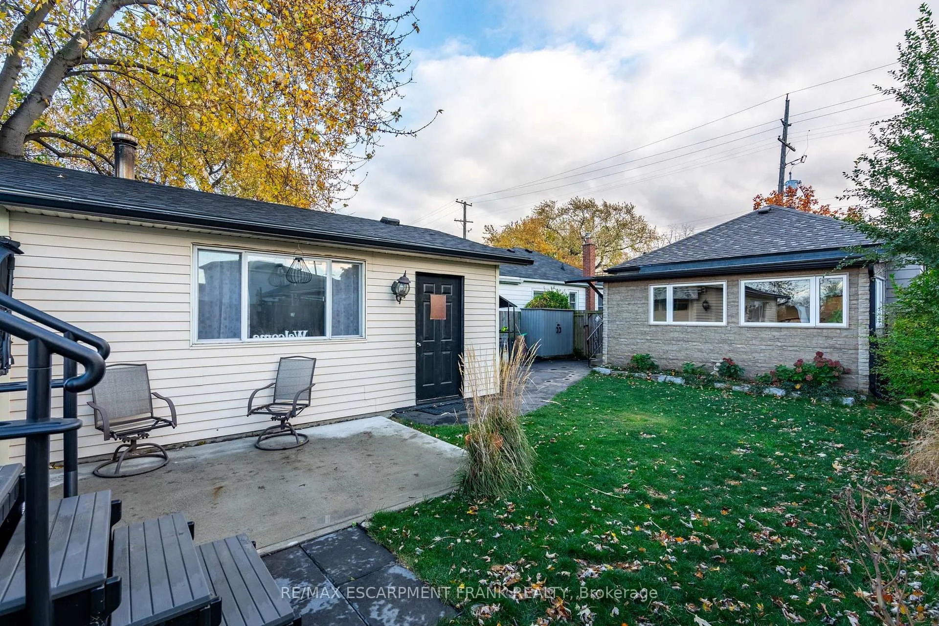Photo 44 of 1061 Central Avenue, Hamilton, Bartonville — HOMEH