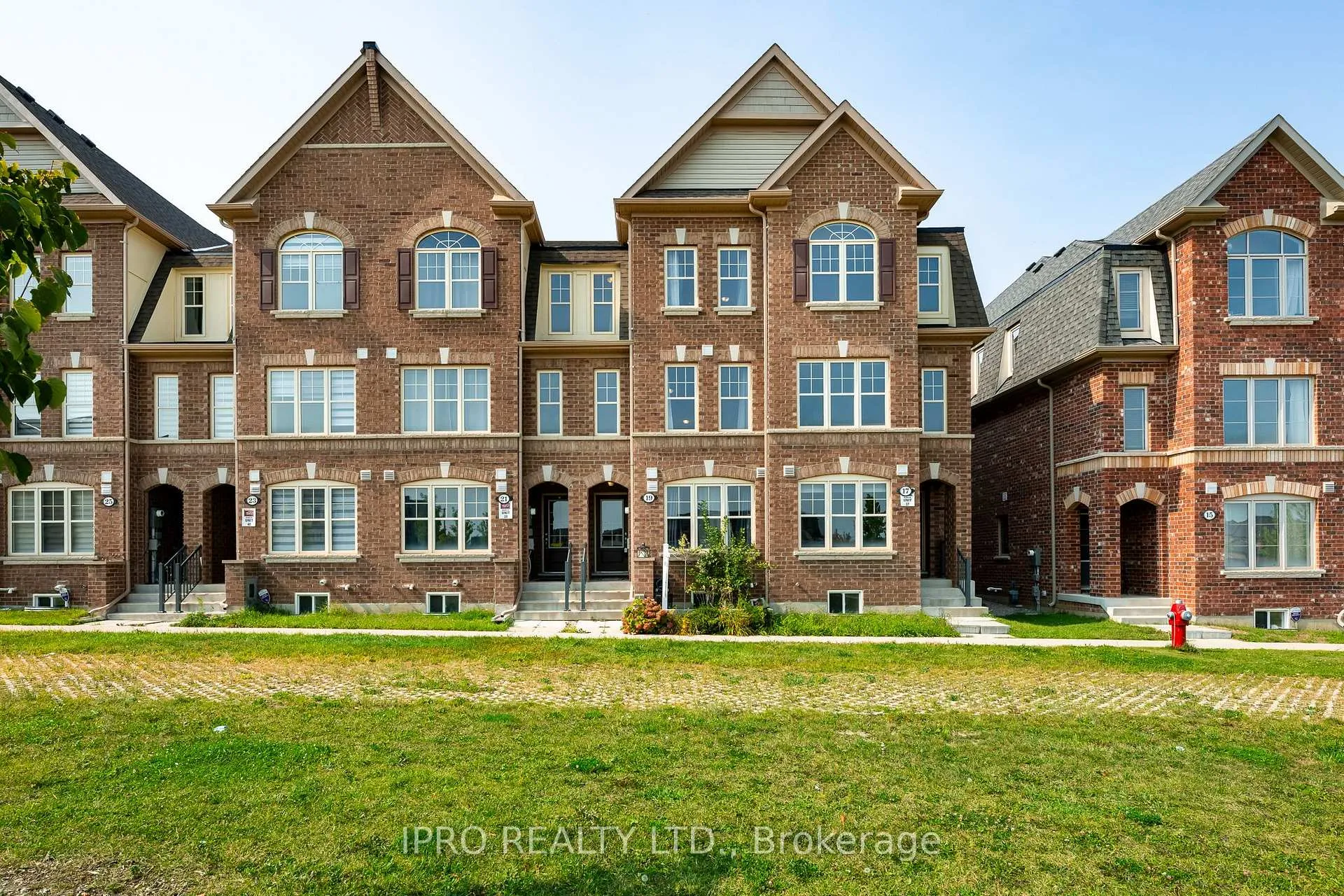Front of 19 Sudeley Lane