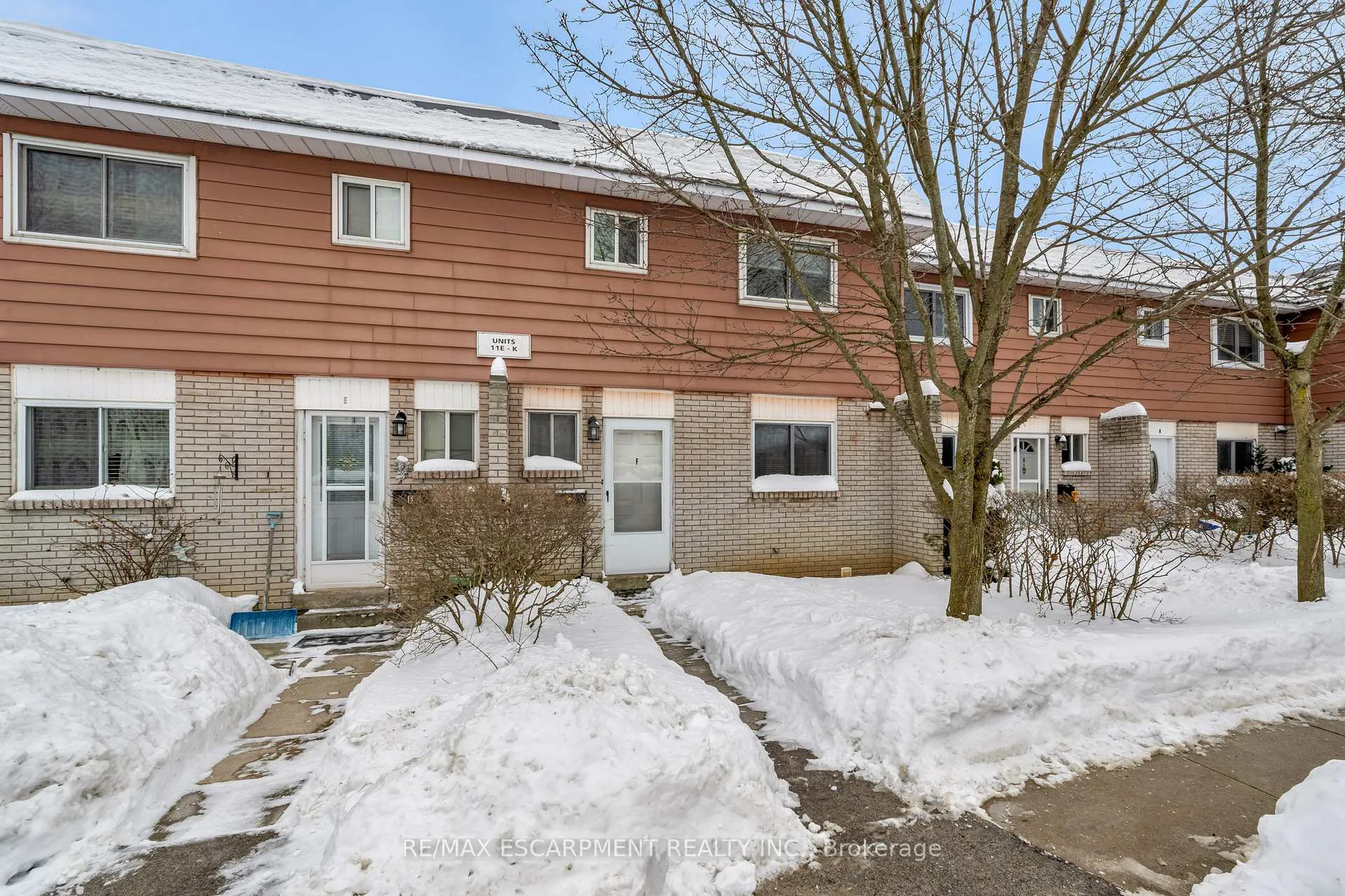 Front of Unit F, 11 Huntsville Street