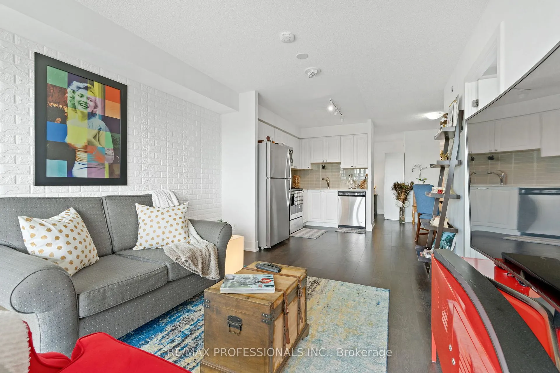 Photo 10 of Unit 305, 1255 Bayly Street, Pickering, Bay Ridges — HOMEH