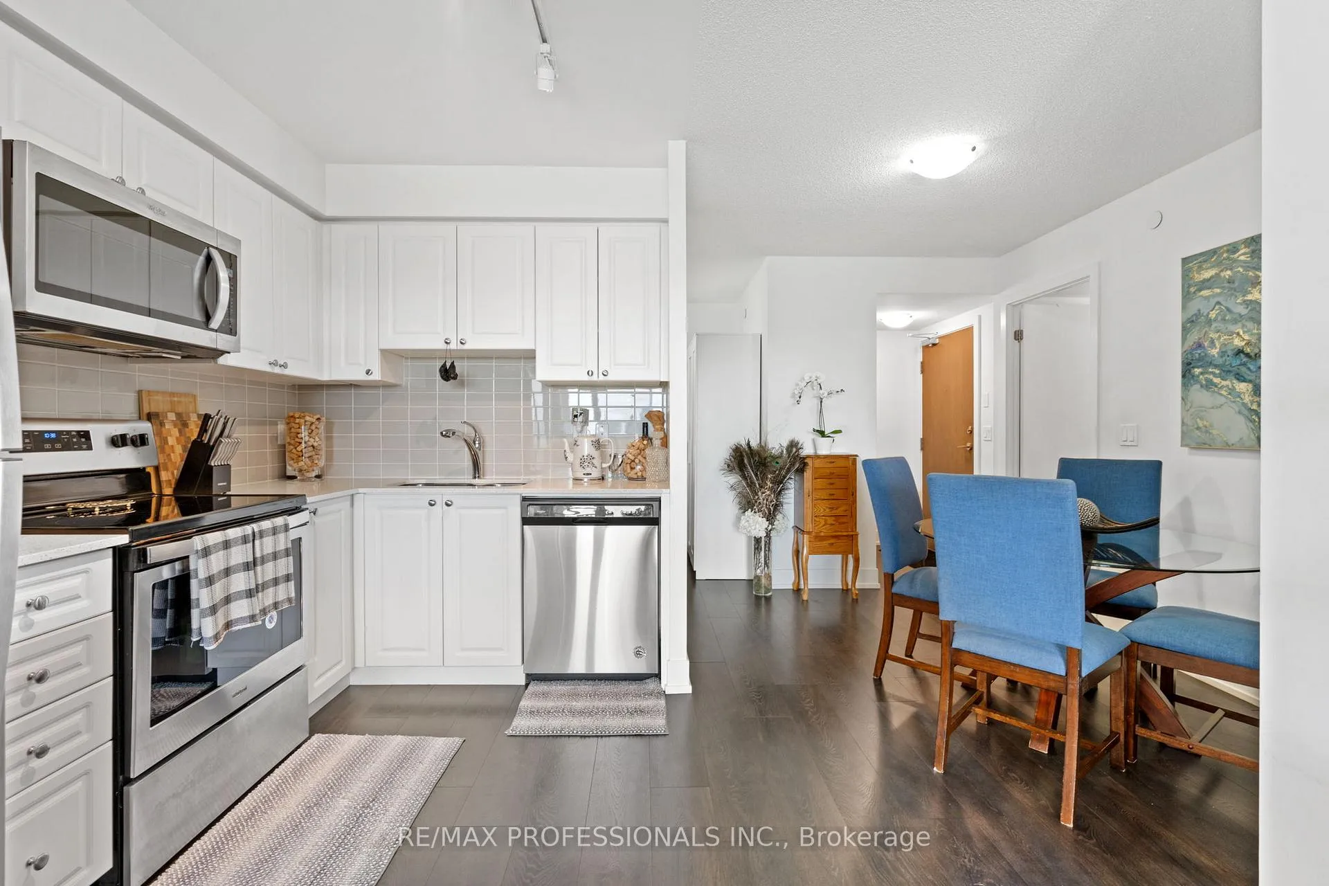 Photo 11 of Unit 305, 1255 Bayly Street, Pickering, Bay Ridges — HOMEH