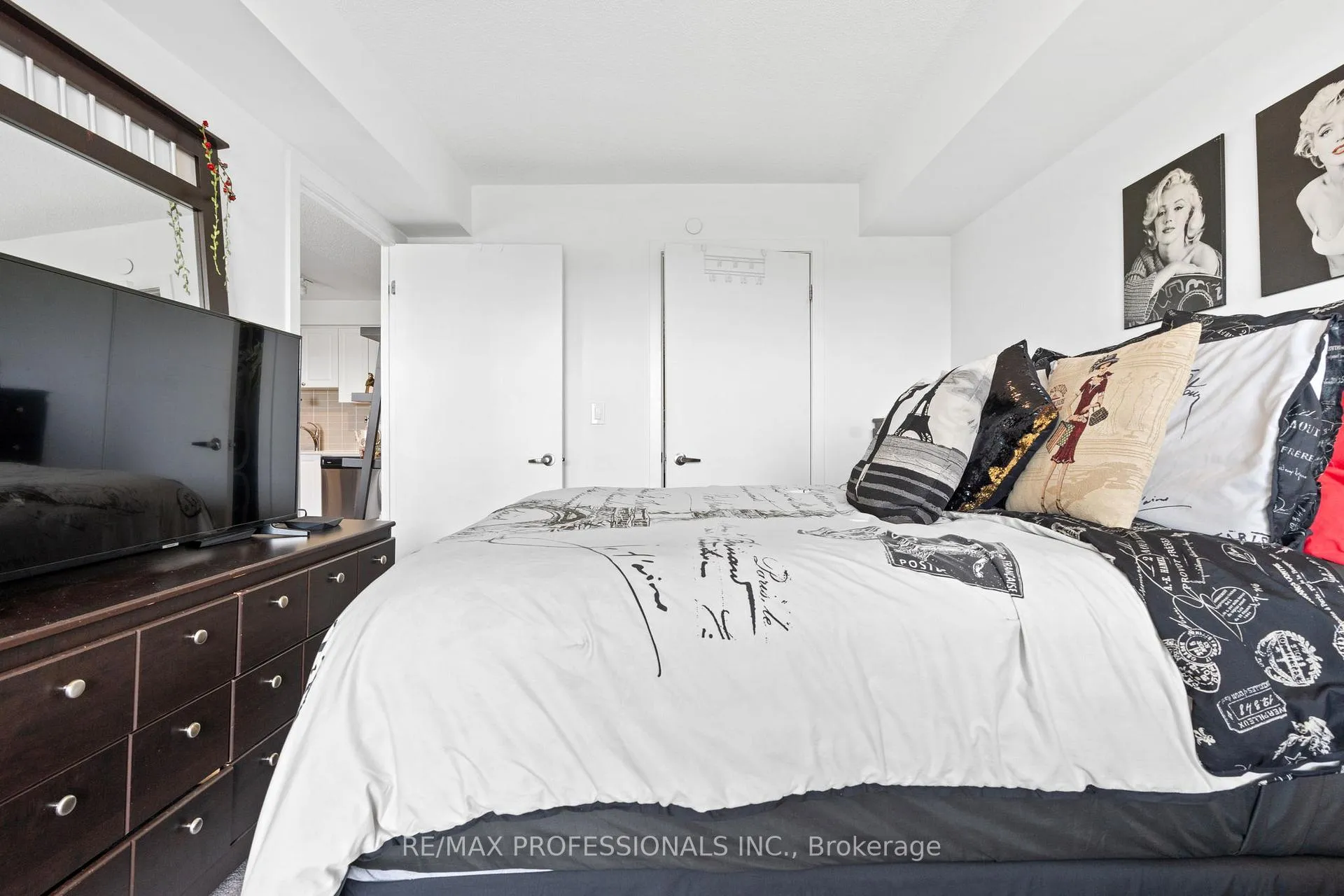 Photo 16 of Unit 305, 1255 Bayly Street, Pickering, Bay Ridges — HOMEH