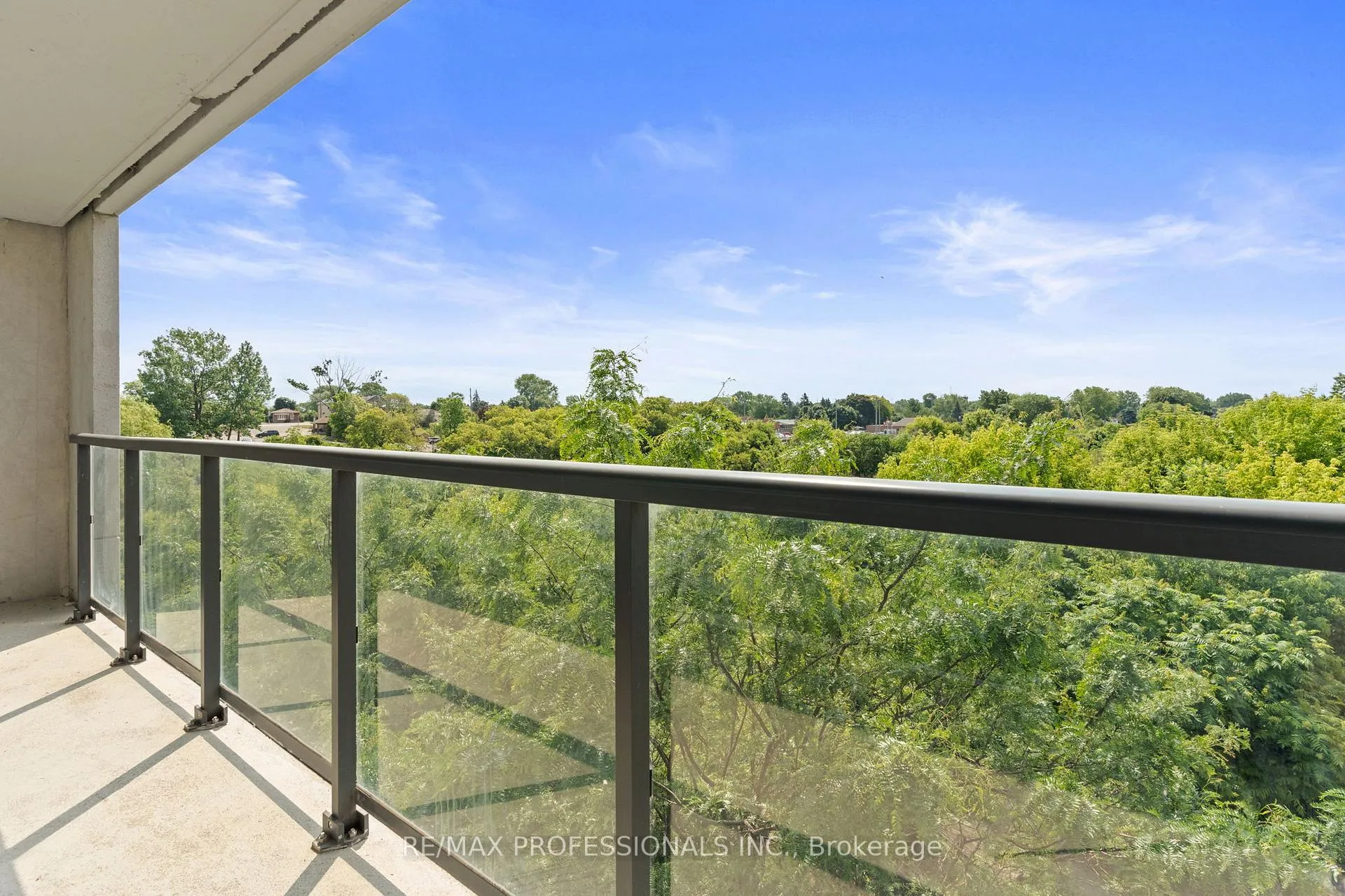 Photo 22 of Unit 305, 1255 Bayly Street, Pickering, Bay Ridges — HOMEH