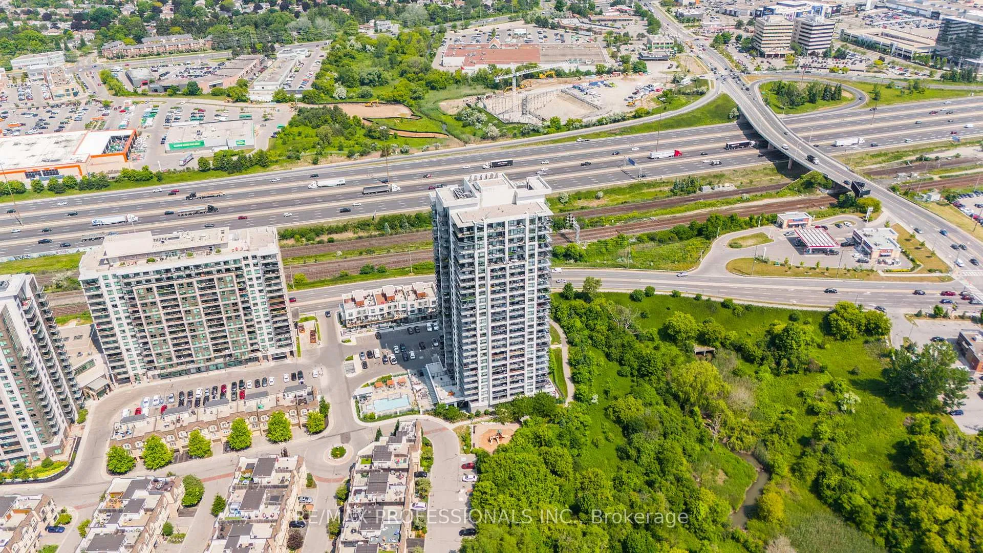 Photo 38 of Unit 305, 1255 Bayly Street, Pickering, Bay Ridges — HOMEH