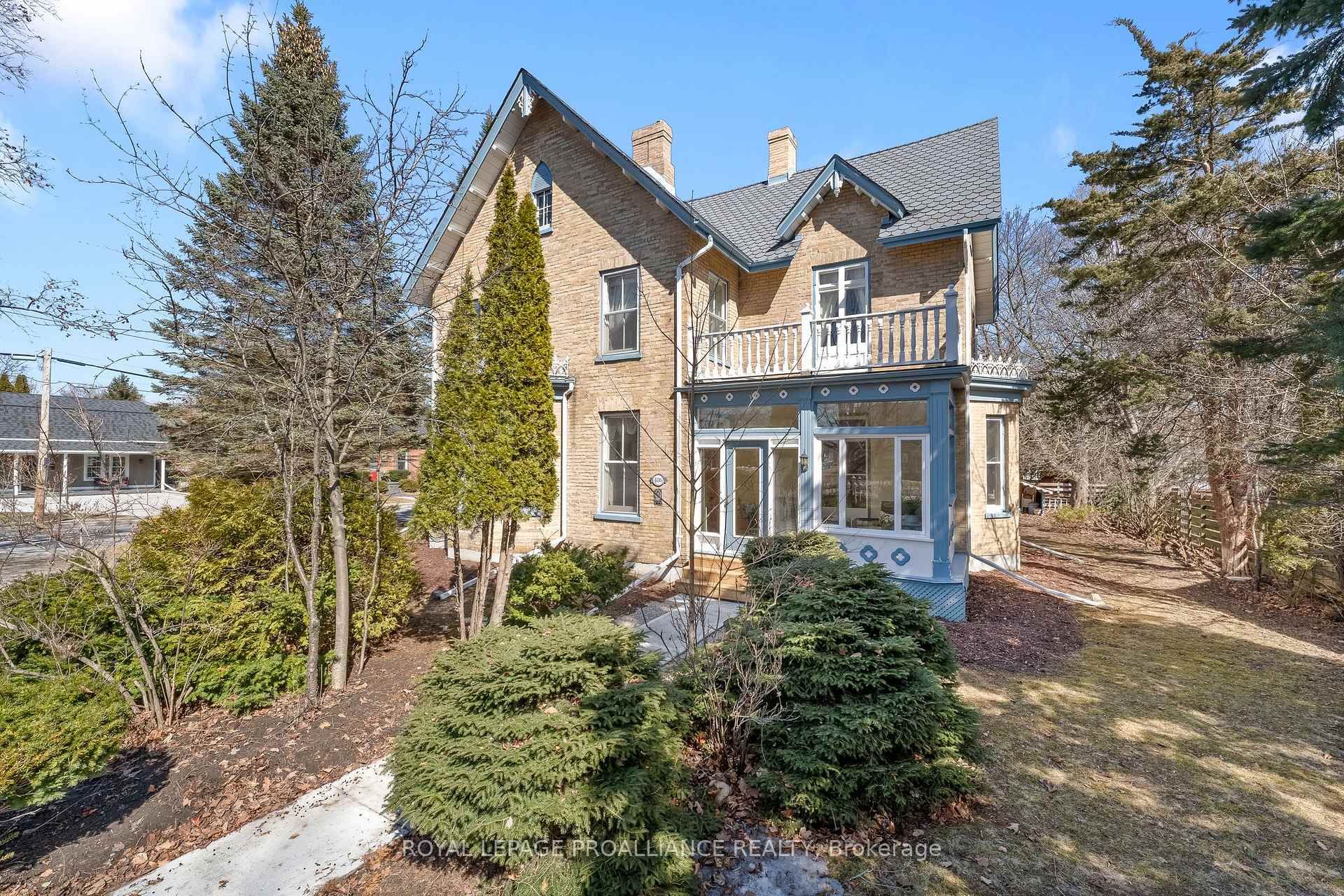 Photo 2 of 486 George Street, Cobourg — HOMEH