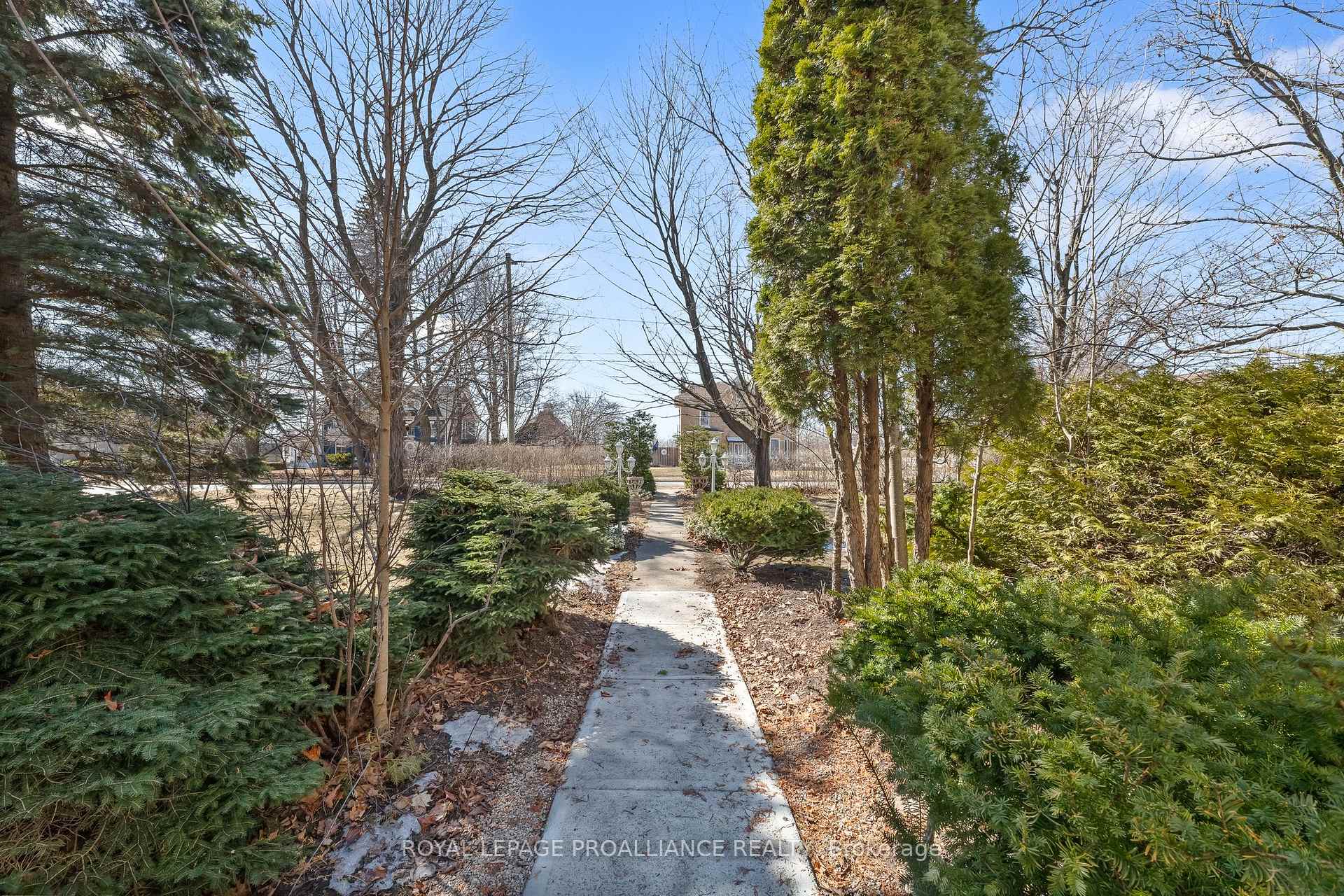 Photo 4 of 486 George Street, Cobourg — HOMEH