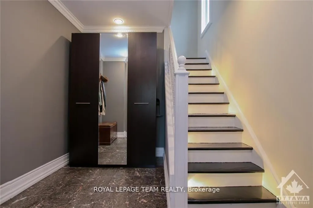 Photo 5 of 478 Hilson Avenue, Ottawa, Westboro/Hampton Park — HOMEH