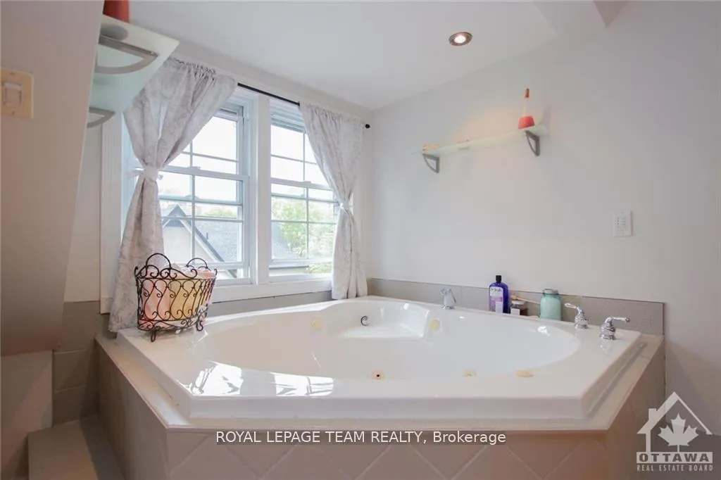 Photo 17 of 478 Hilson Avenue, Ottawa, Westboro/Hampton Park — HOMEH