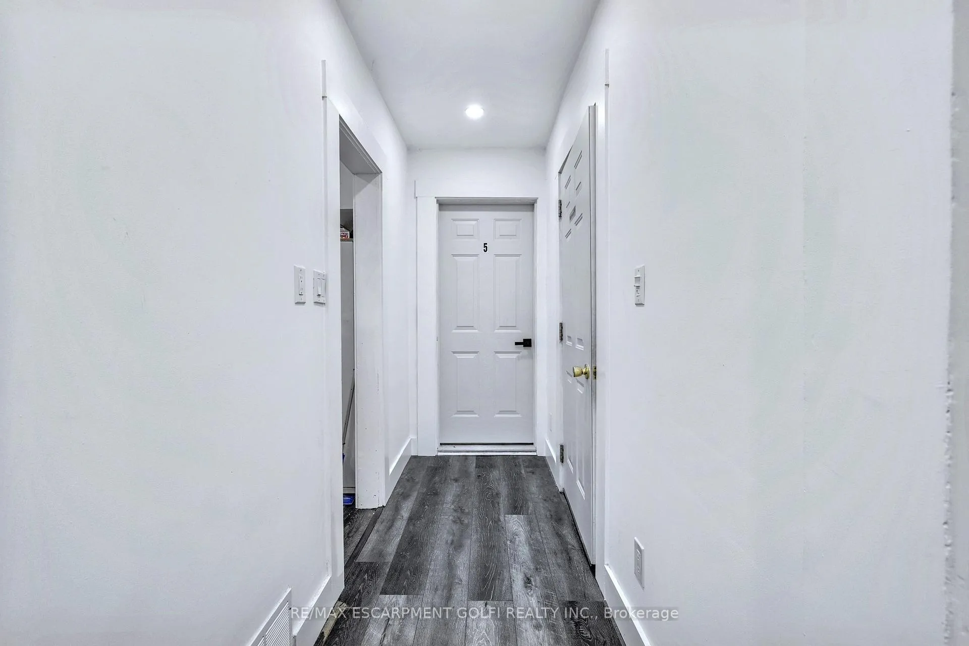 Photo 14 of 1161 King Street W, Hamilton, Westdale — HOMEH