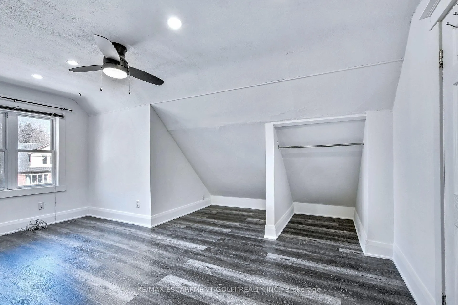 Photo 23 of 1161 King Street W, Hamilton, Westdale — HOMEH