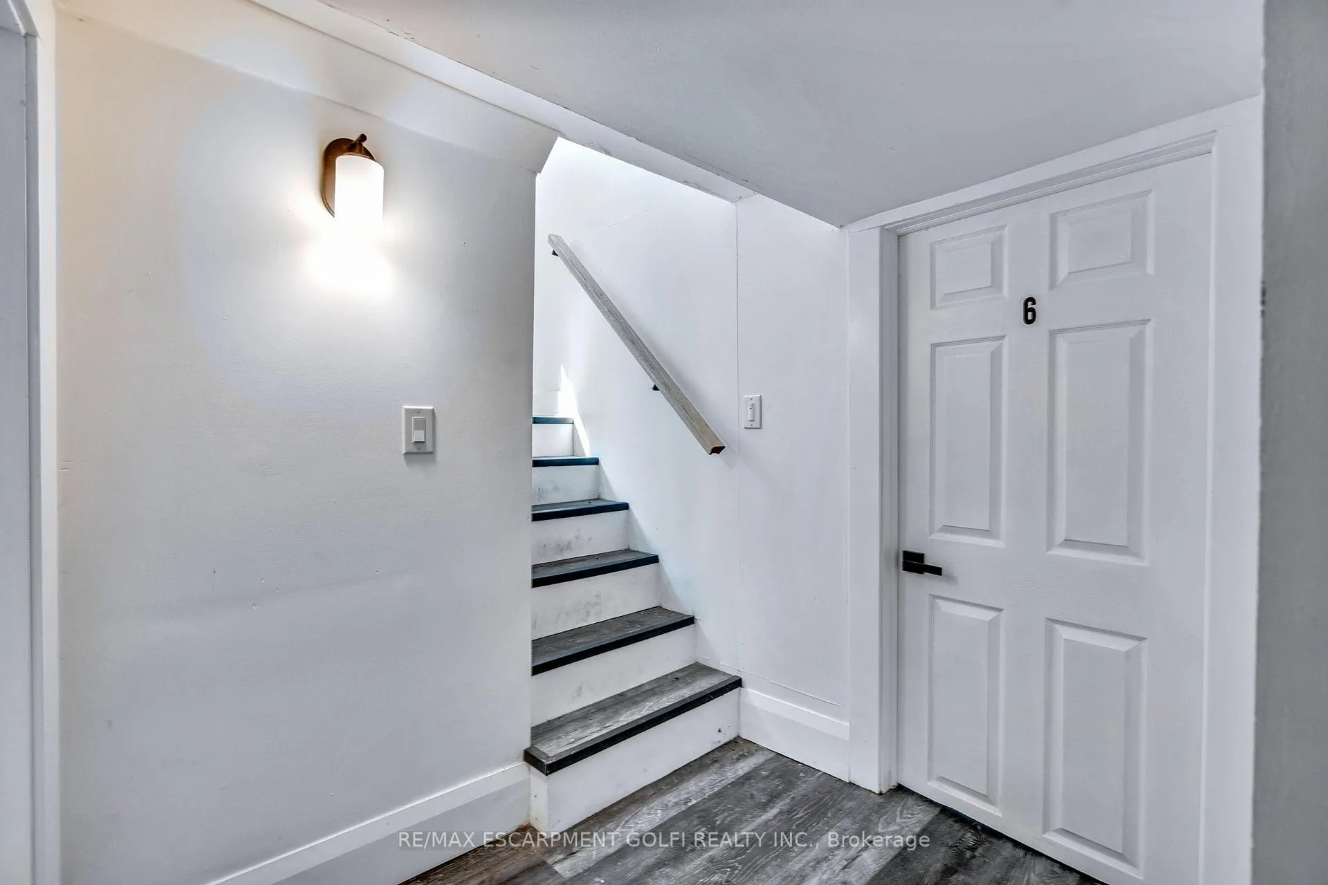 Photo 32 of 1161 King Street W, Hamilton, Westdale — HOMEH