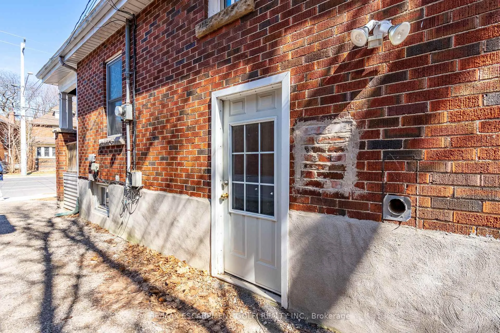 Photo 38 of 1161 King Street W, Hamilton, Westdale — HOMEH
