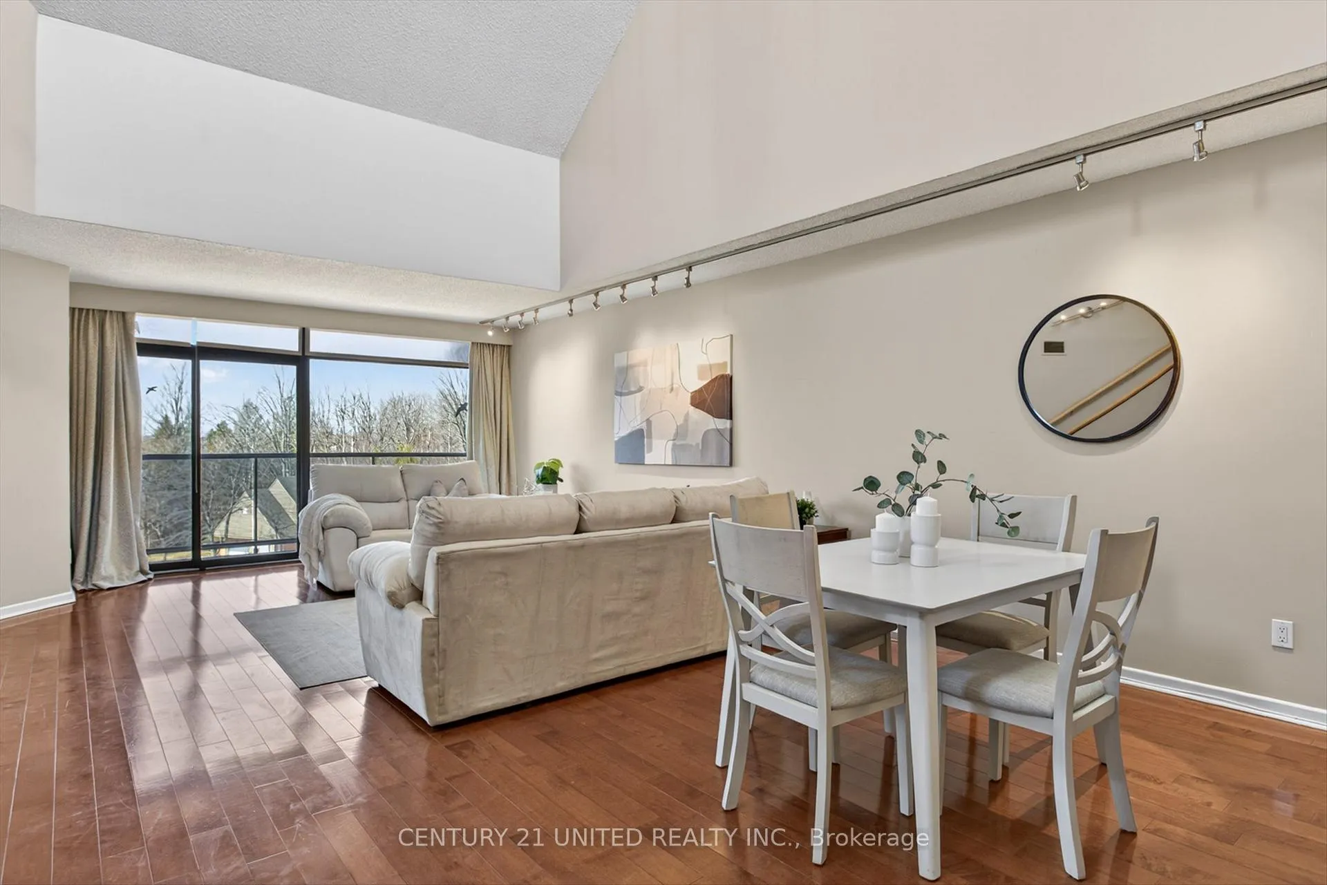 Photo 4 of Unit 503, 1818 Cherryhill Road, Peterborough, Monaghan Ward 2 — HOMEH