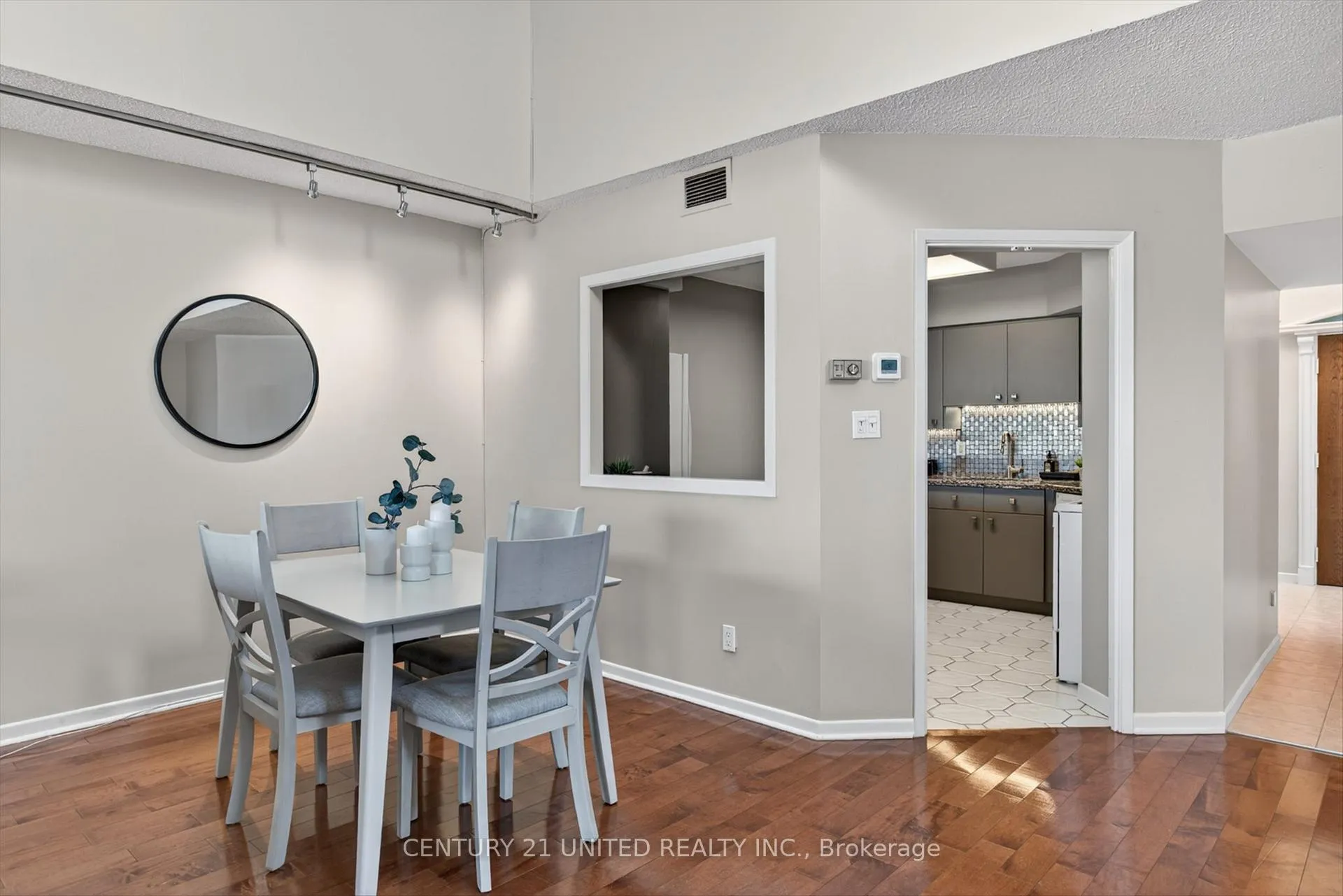 Photo 6 of Unit 503, 1818 Cherryhill Road, Peterborough, Monaghan Ward 2 — HOMEH
