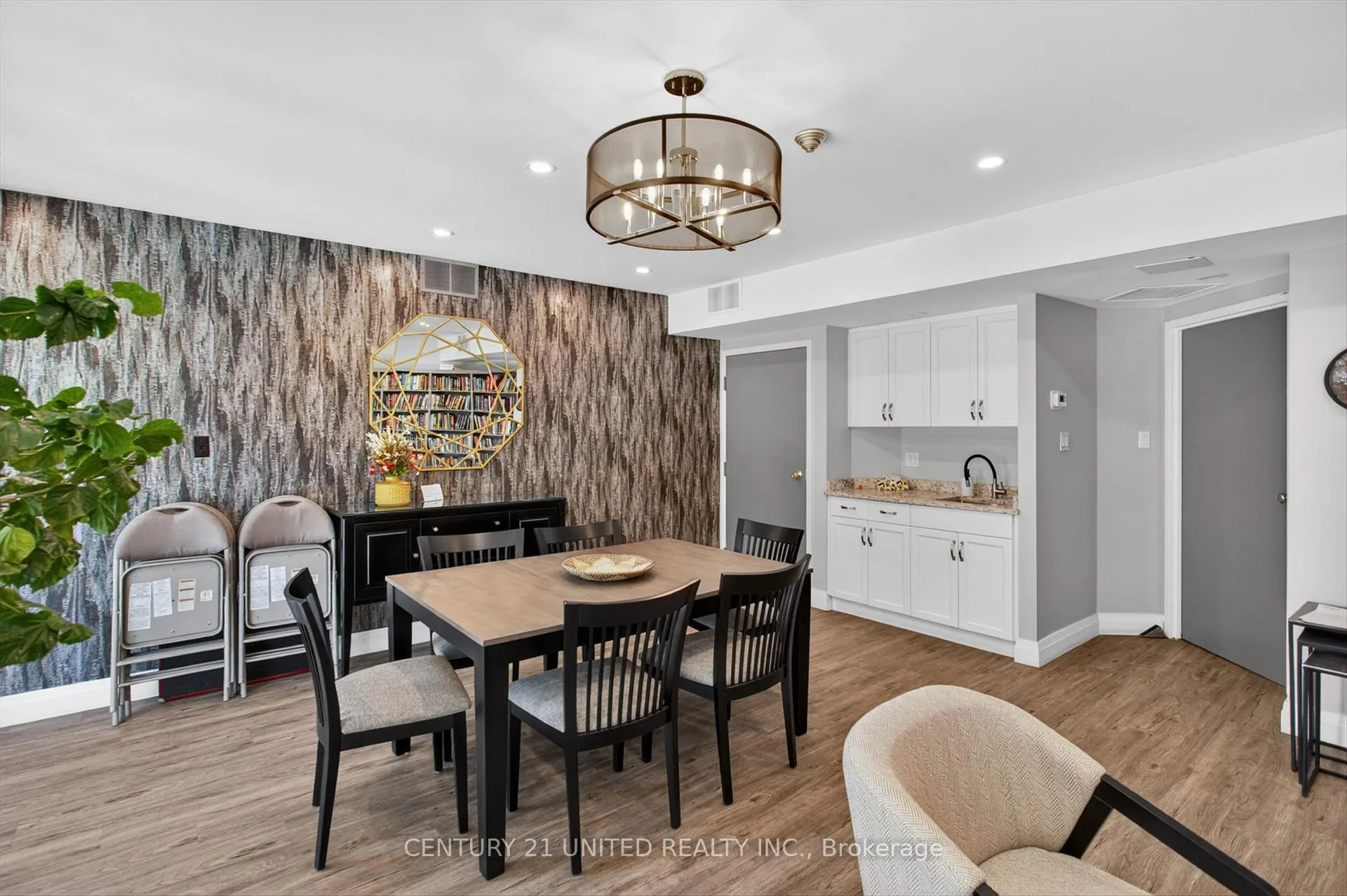 Photo 34 of Unit 503, 1818 Cherryhill Road, Peterborough, Monaghan Ward 2 — HOMEH