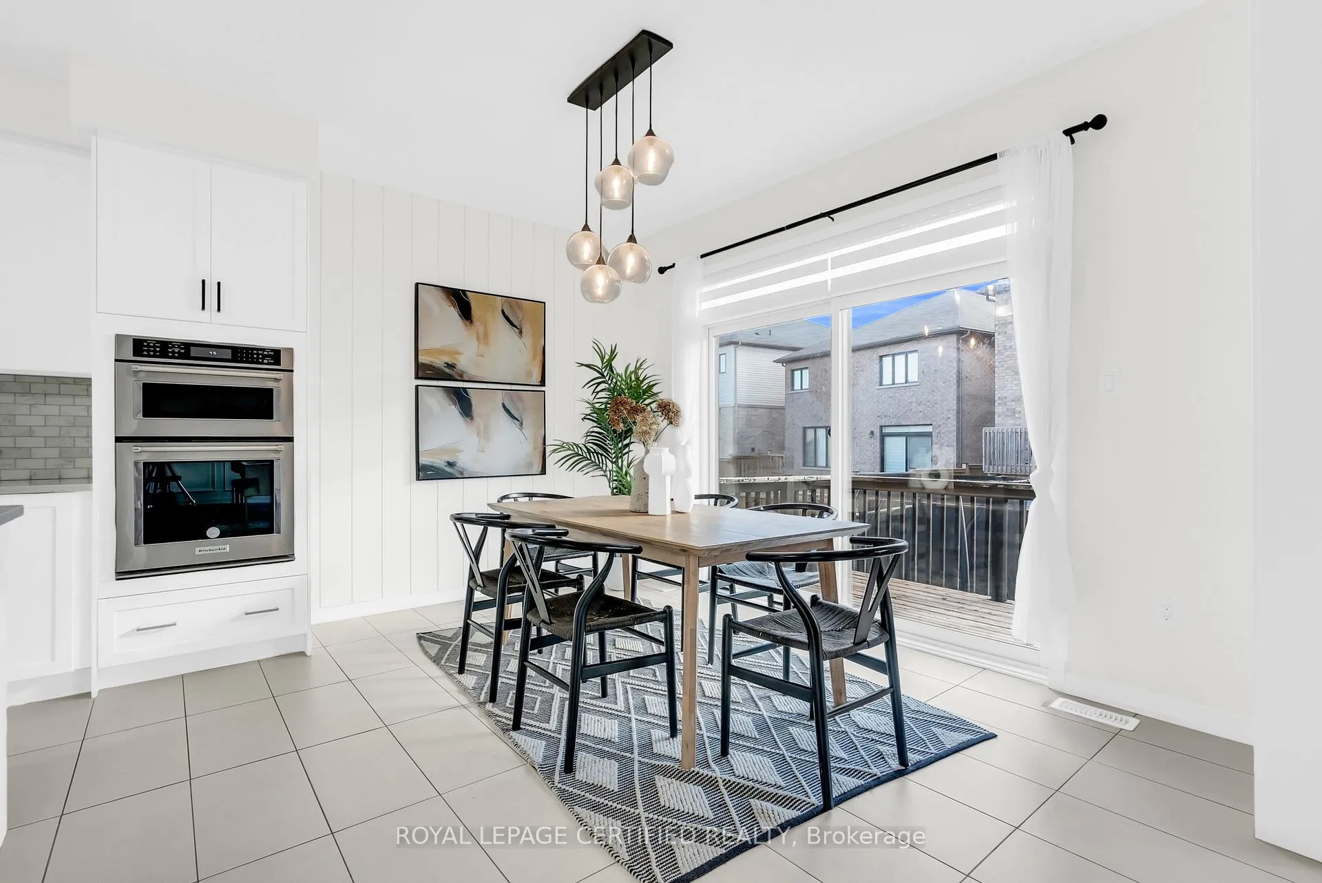 Photo 16 of 35 Bedrock Drive E, Hamilton, Stoney Creek — HOMEH