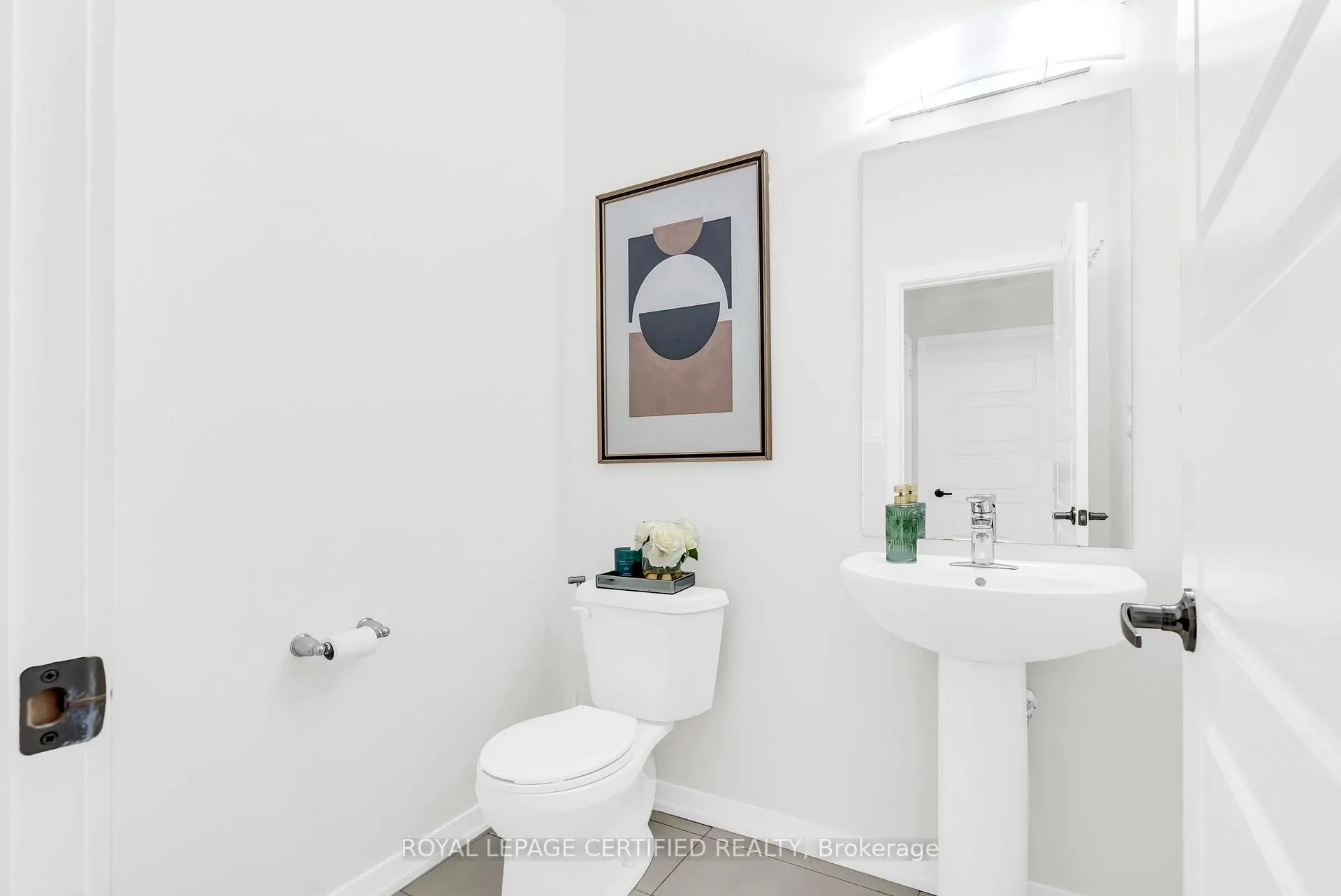 Photo 21 of 35 Bedrock Drive E, Hamilton, Stoney Creek — HOMEH
