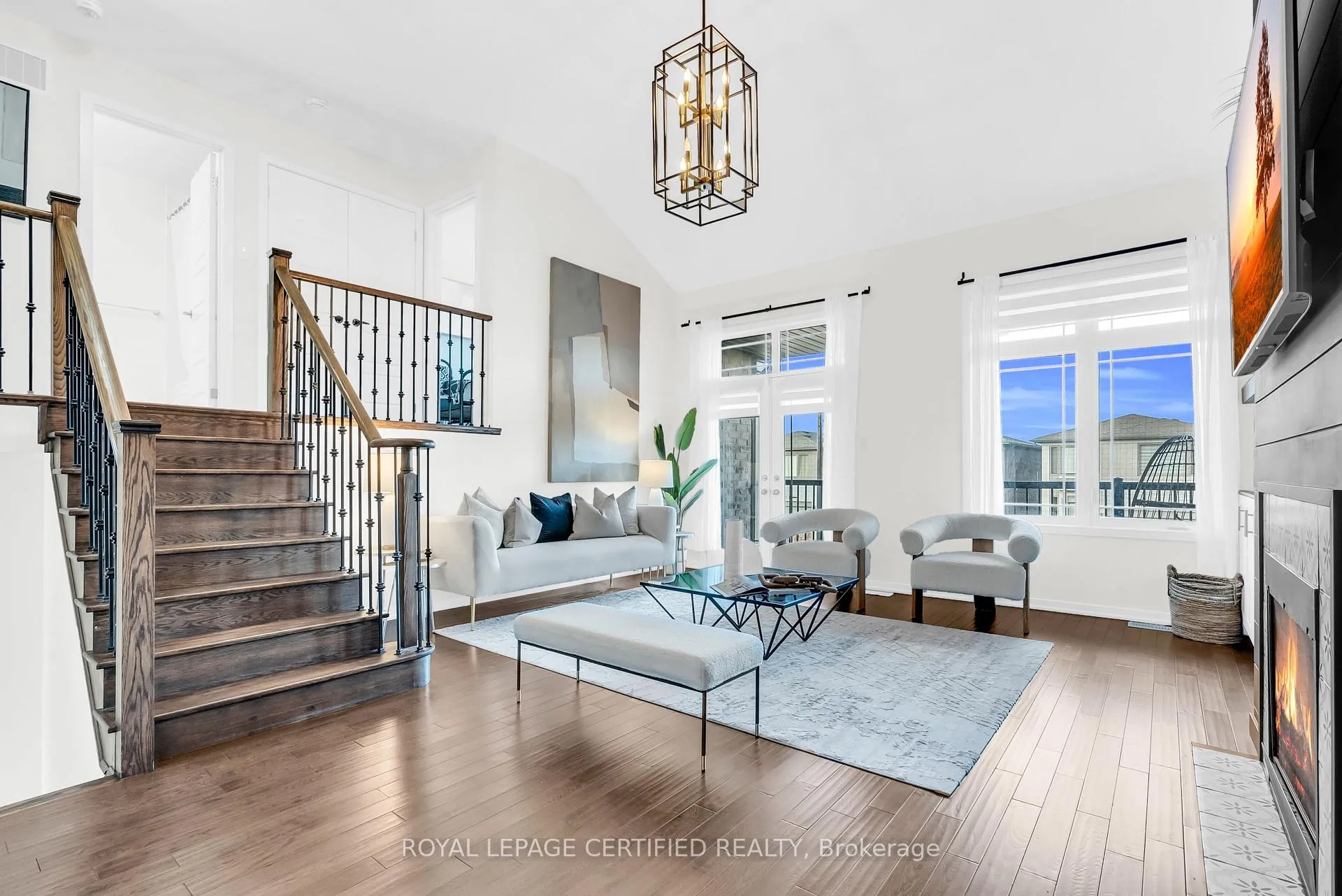 Photo 24 of 35 Bedrock Drive E, Hamilton, Stoney Creek — HOMEH
