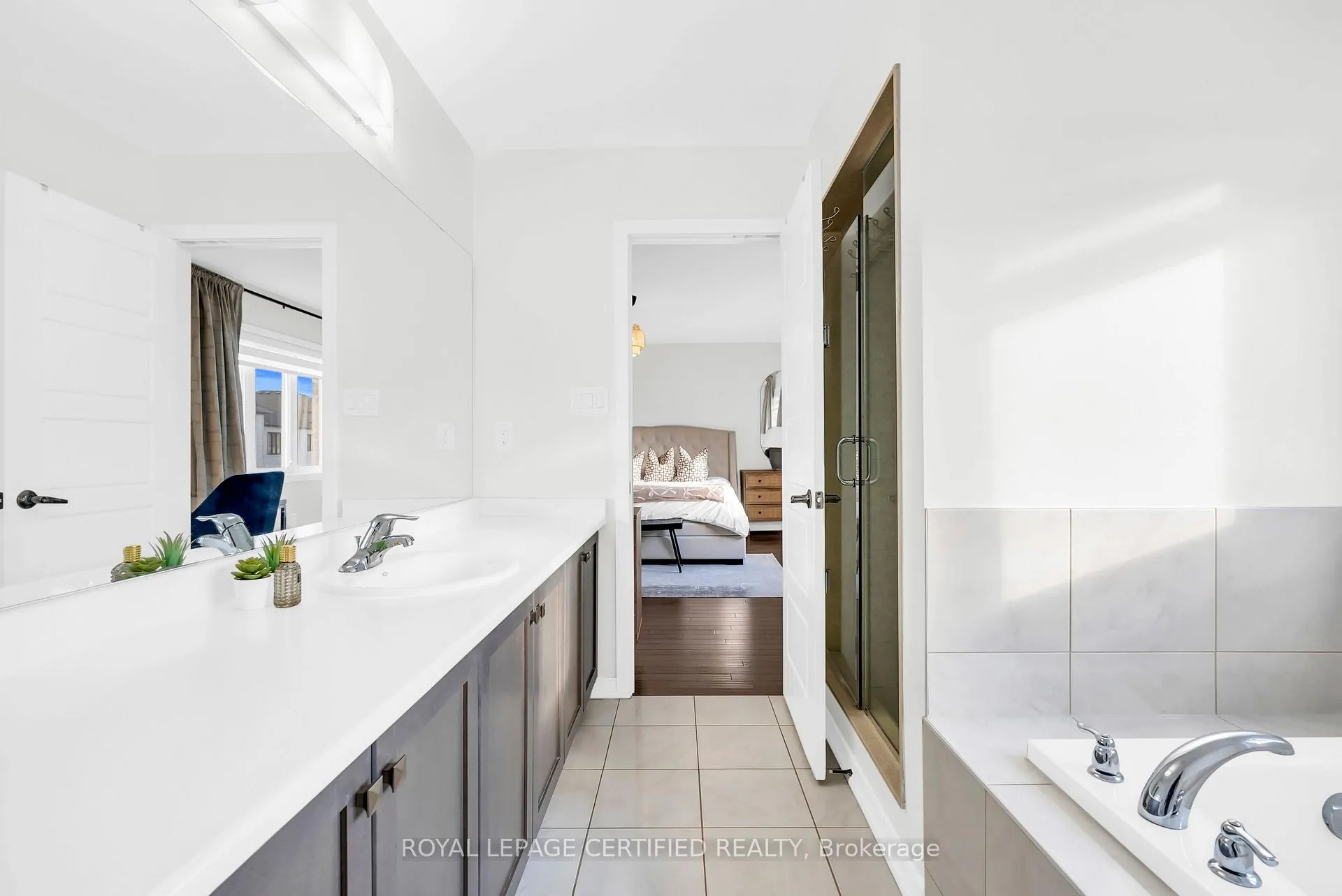 Photo 31 of 35 Bedrock Drive E, Hamilton, Stoney Creek — HOMEH