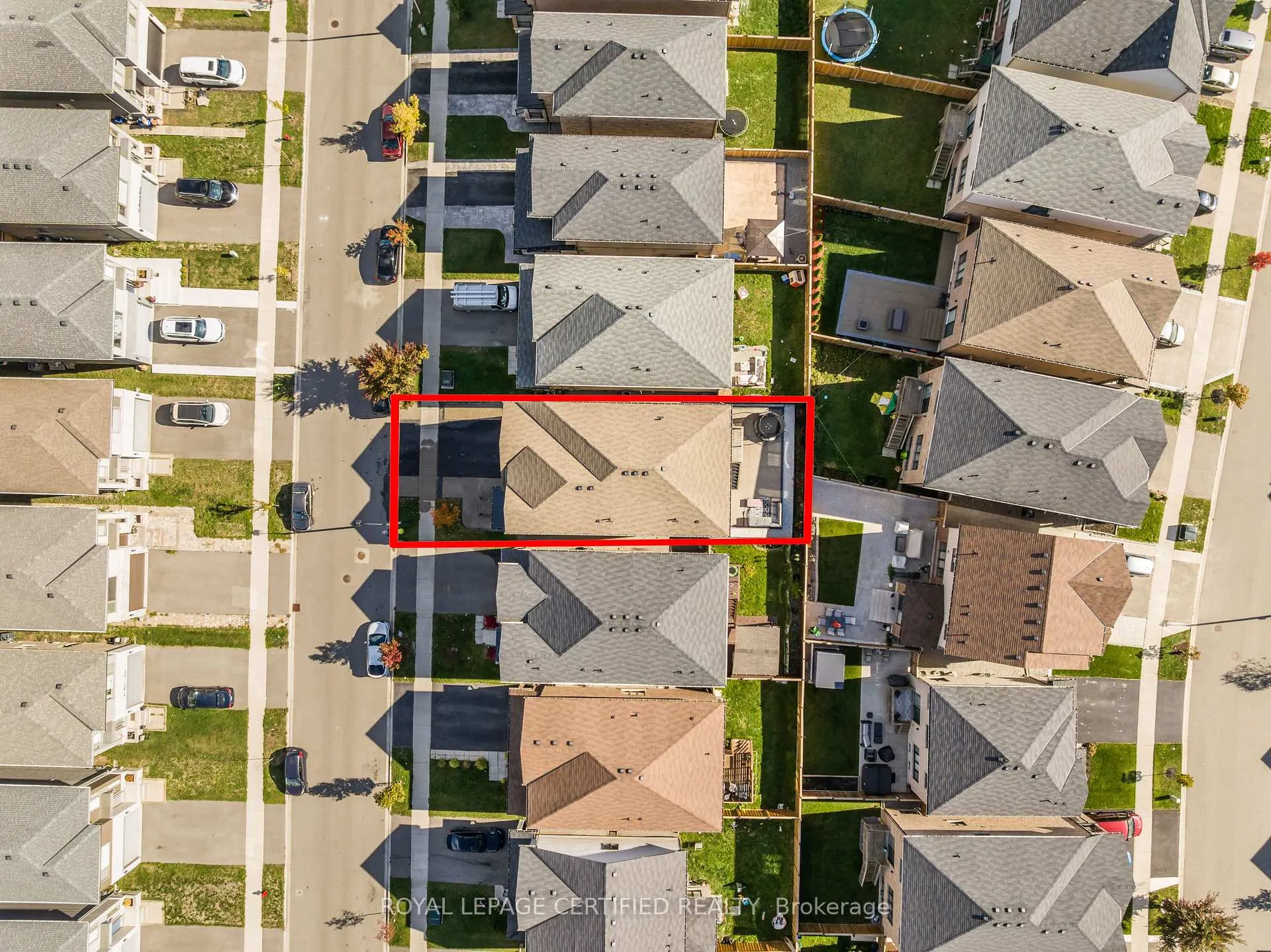 Photo 49 of 35 Bedrock Drive E, Hamilton, Stoney Creek — HOMEH