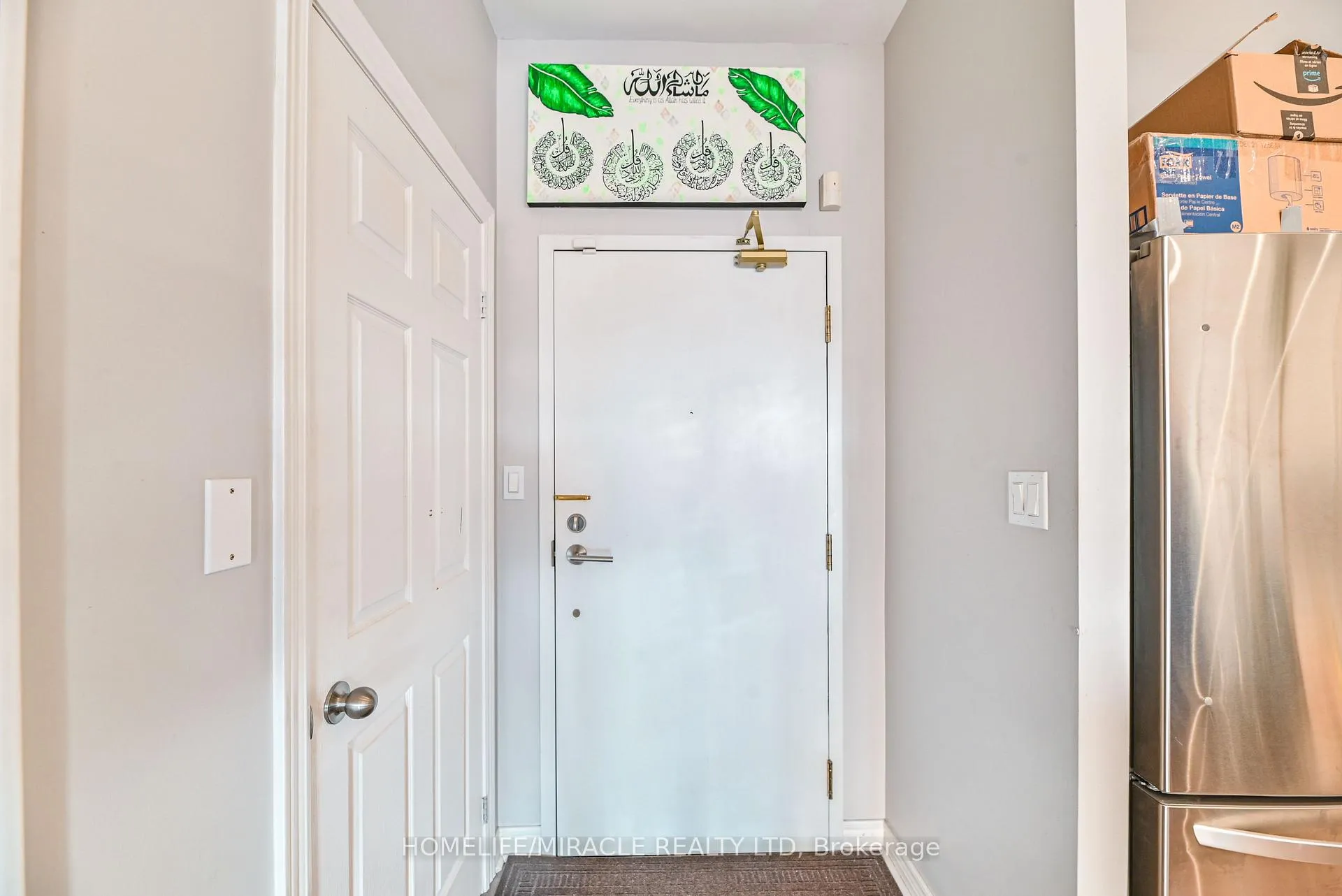 Photo 9 of Unit 305, 1 Leaside Park Drive, Toronto, Thorncliffe Park — HOMEH