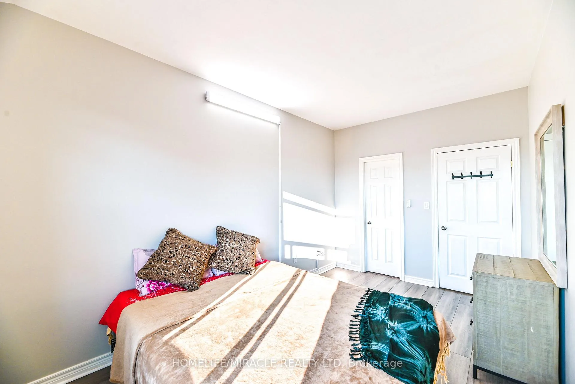 Photo 19 of Unit 305, 1 Leaside Park Drive, Toronto, Thorncliffe Park — HOMEH