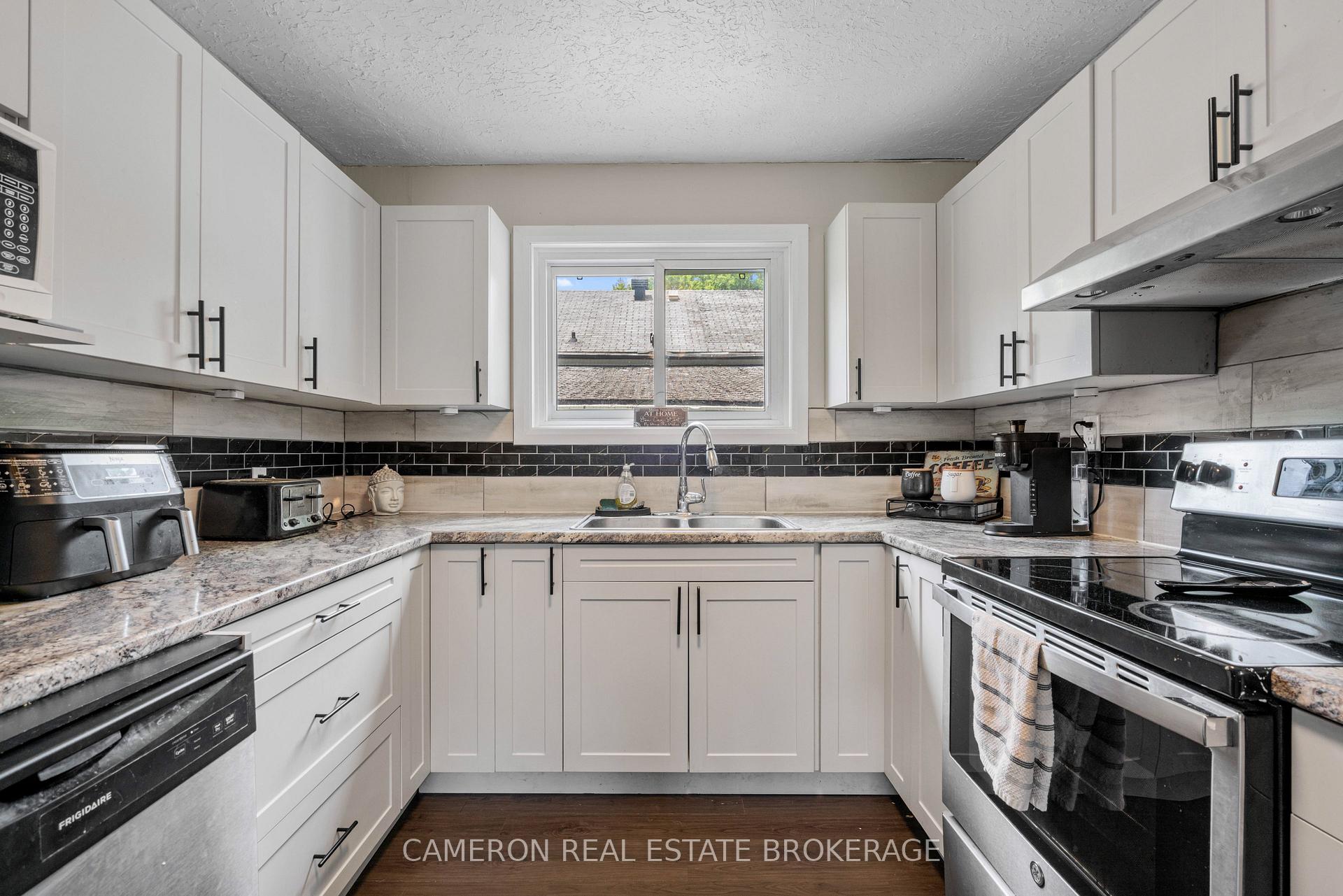 Photo 12 of 18 Bryden Avenue, Cornwall — HOMEH