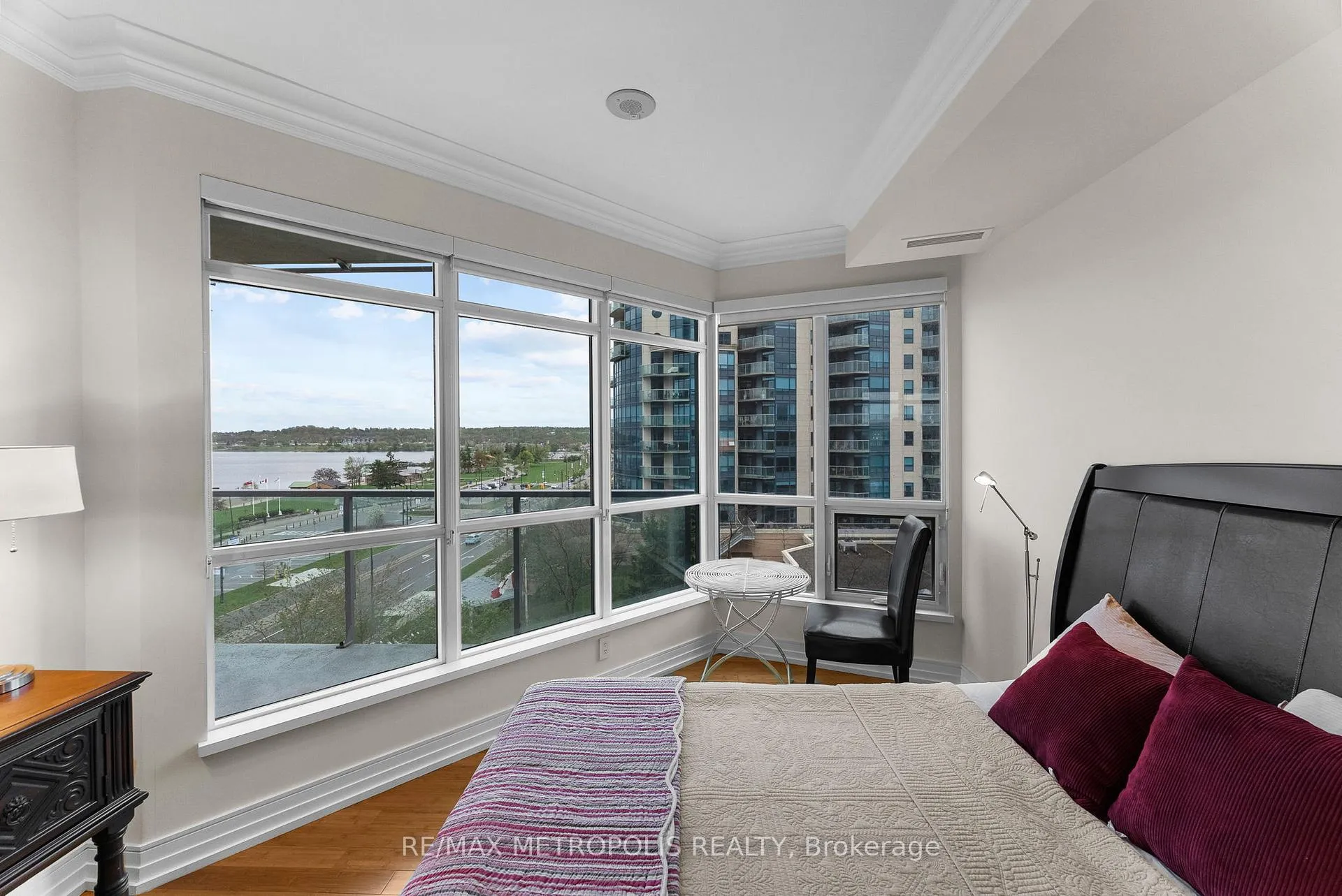 Photo 16 of Unit 606, 33 Ellen Street, Barrie, City Centre — HOMEH